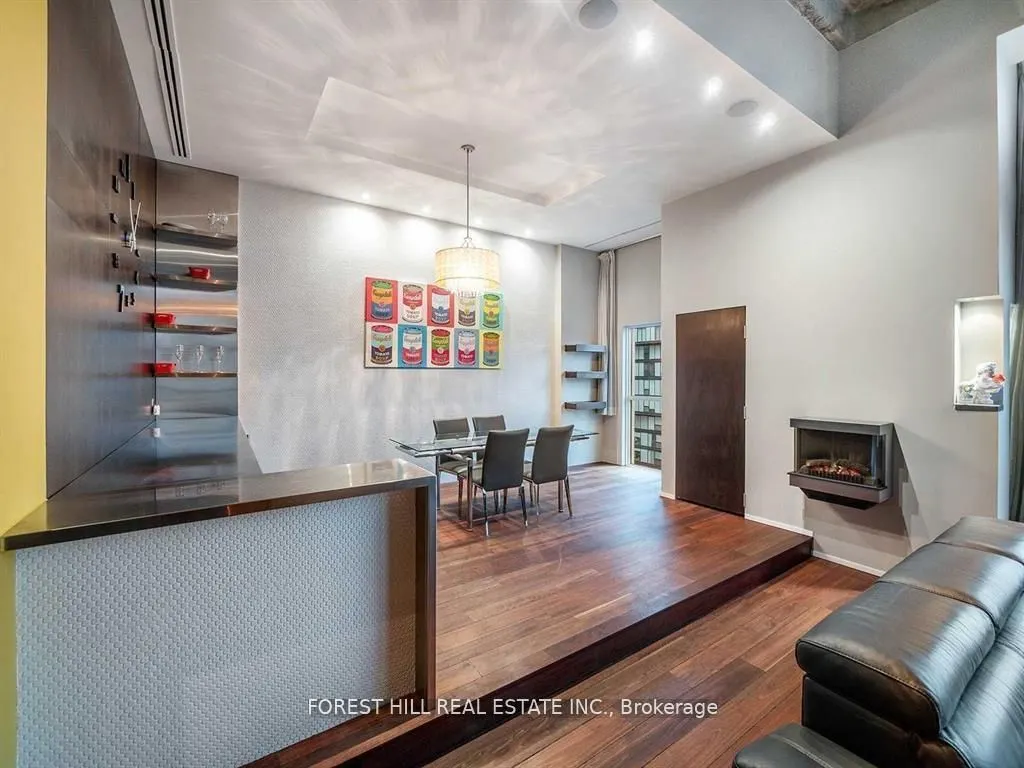 8 Wellesley Street E, #PH7