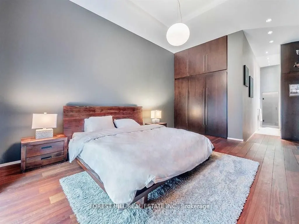 8 Wellesley Street E, #PH7