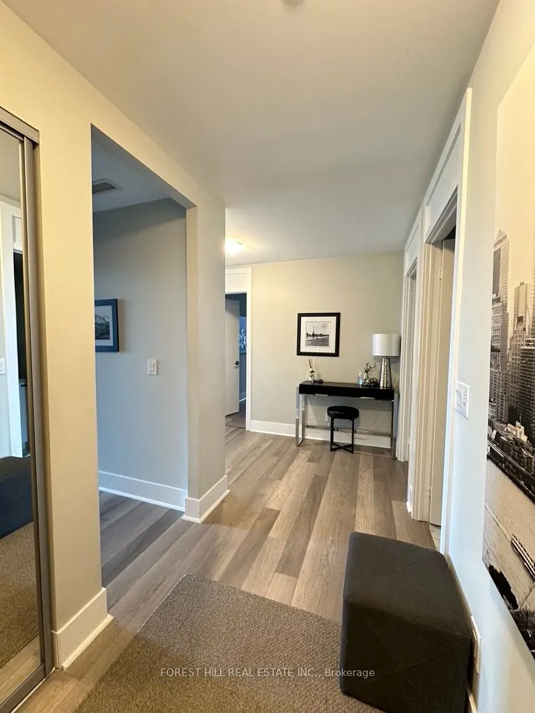 32 Davenport Road, #2902
