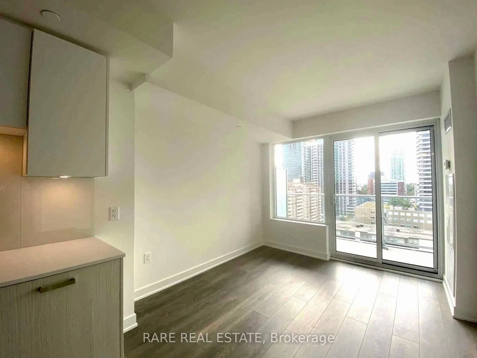 195 Redpath Avenue, #1611