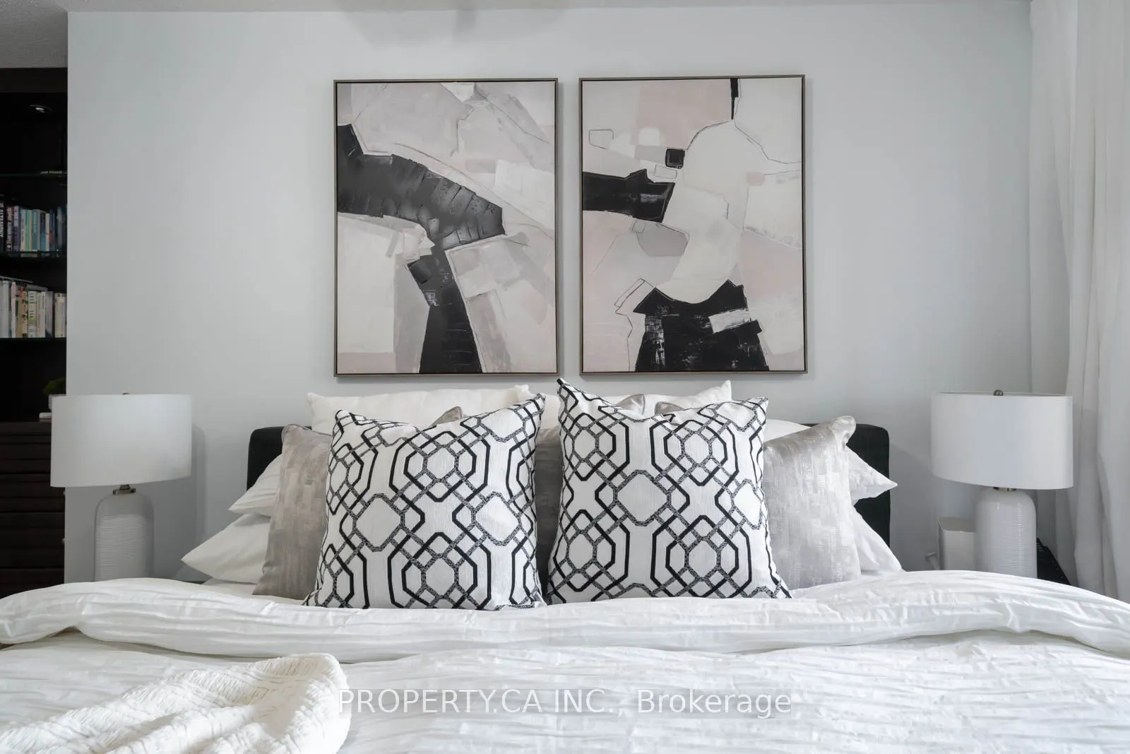 43 Eglinton Avenue E #1902