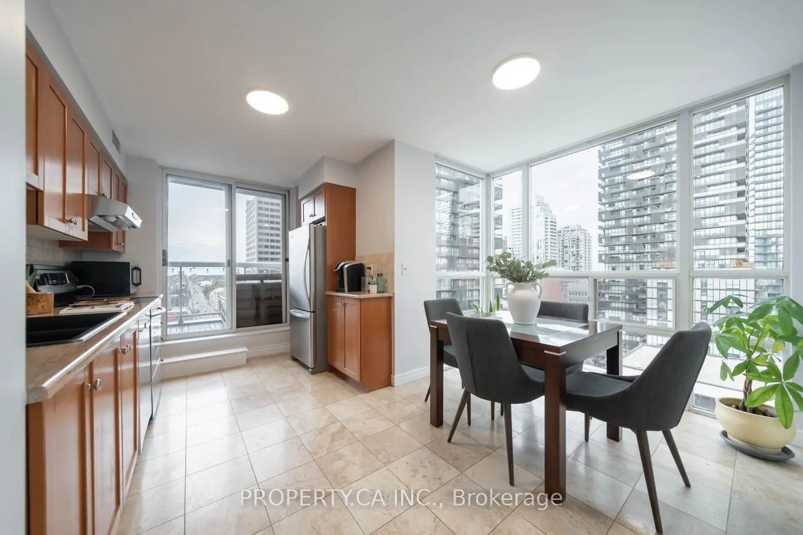 43 Eglinton Avenue E #1902