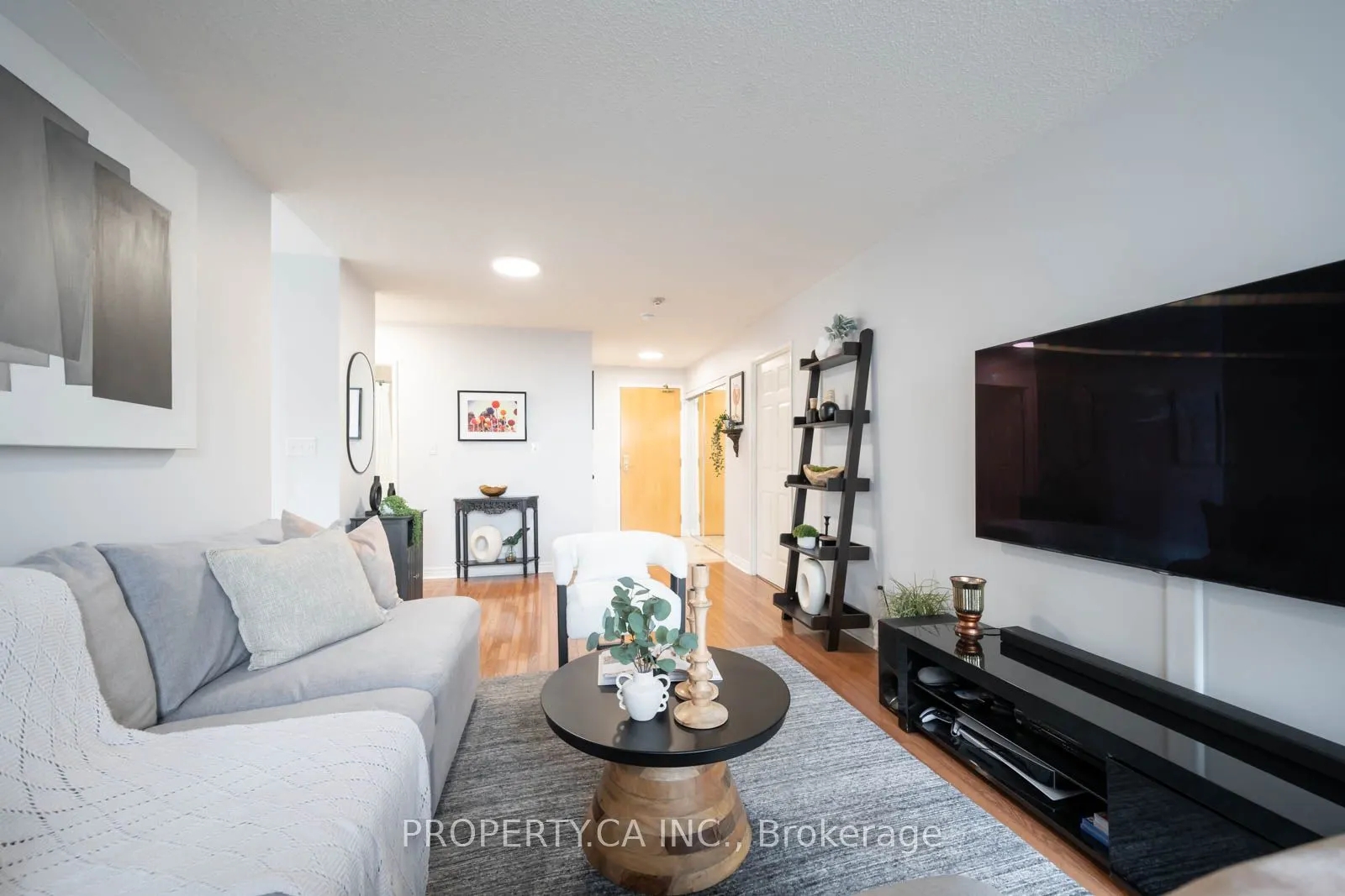 43 Eglinton Avenue E #1902