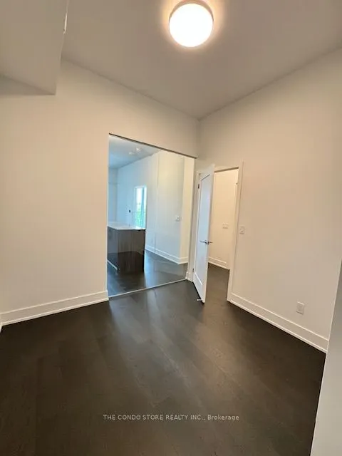 8 Manor Road W, #704