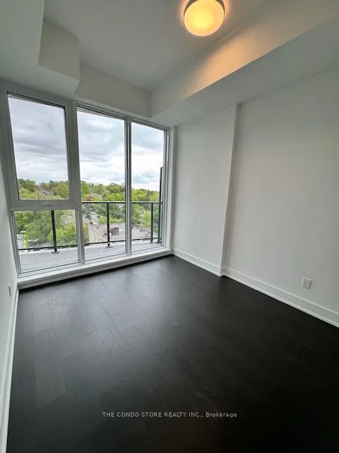 8 Manor Road W, #704