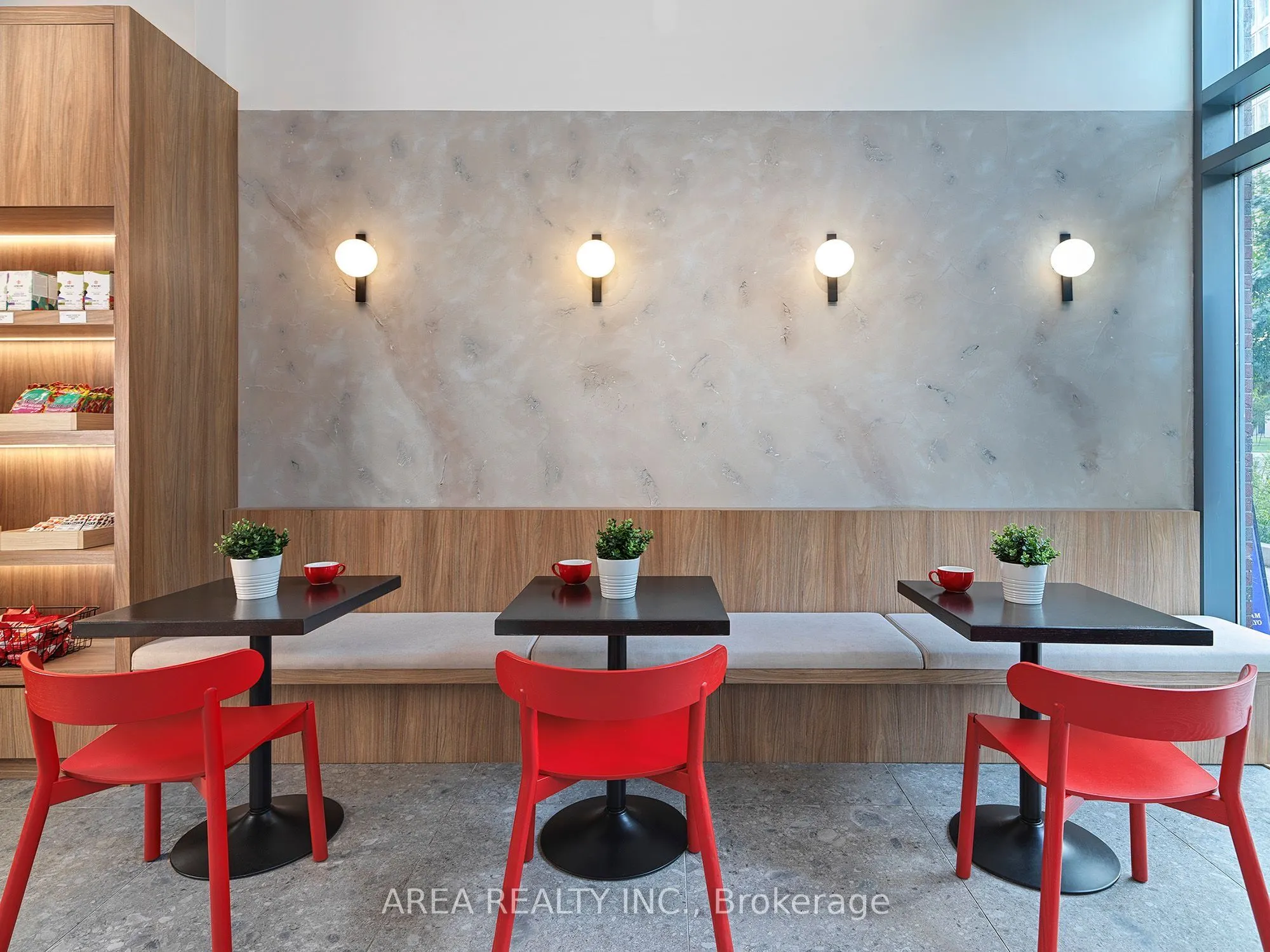 233 College Street, #108B