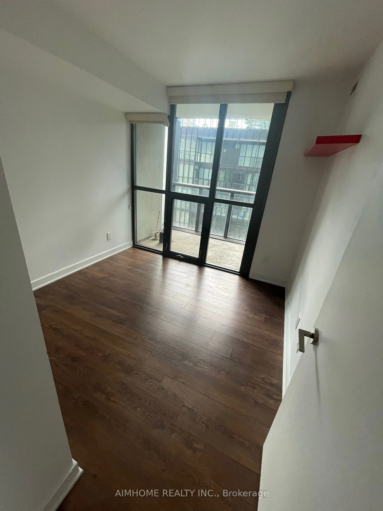 110 Charles Street E #803