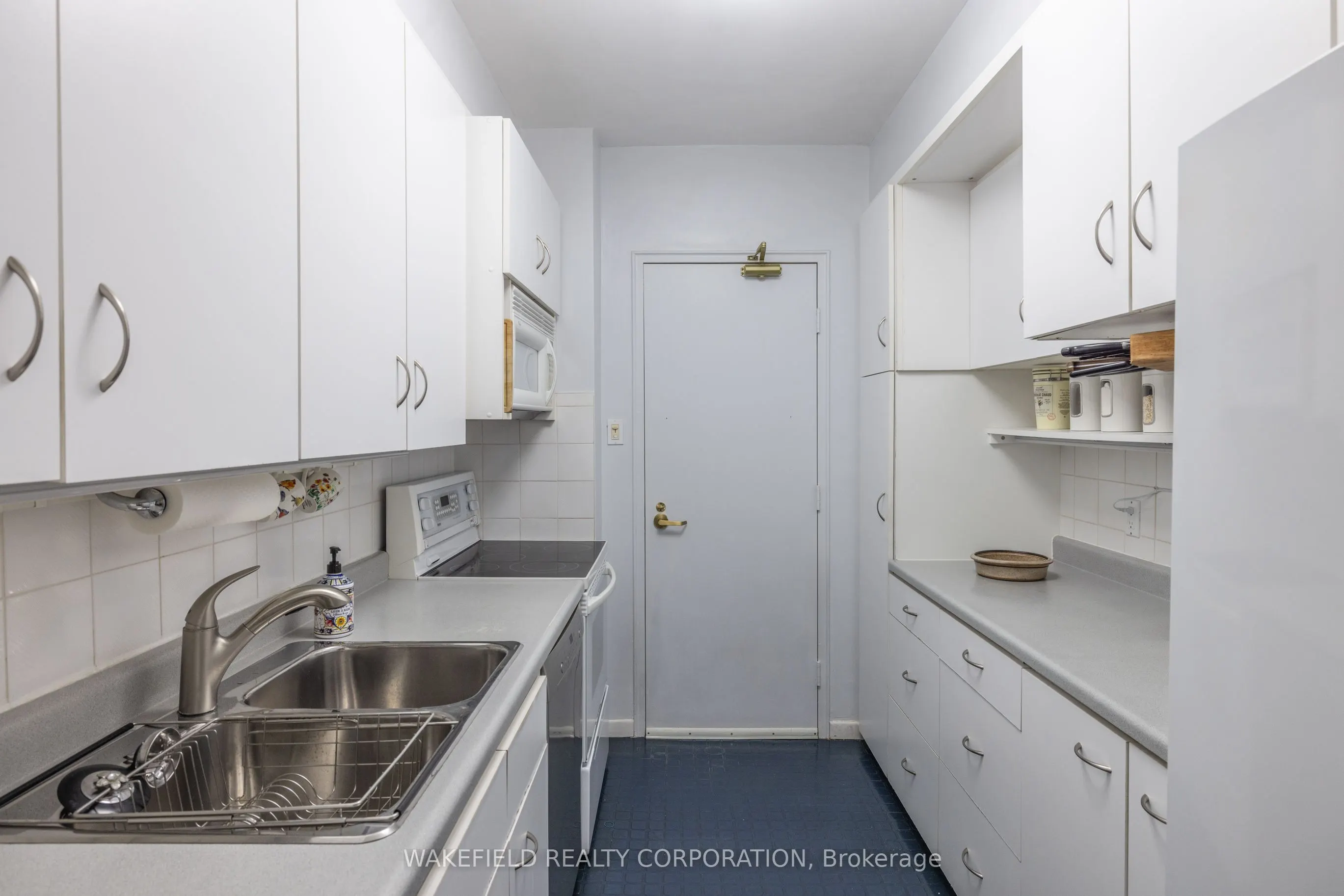 21 Dale Avenue, #138