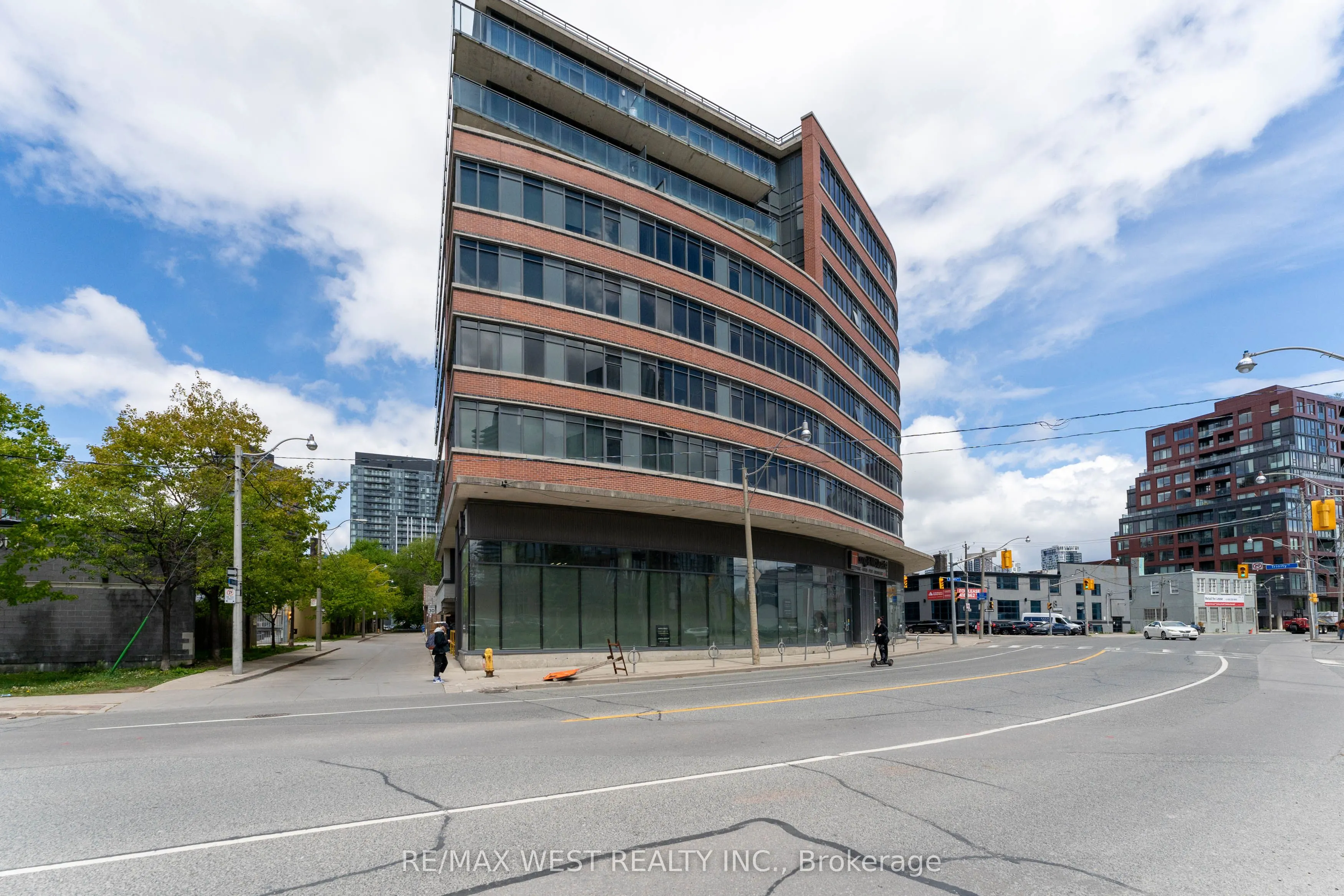 90 Trinity Street #303