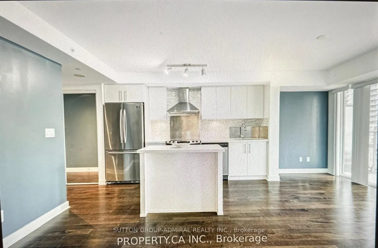 58 Orchard View Boulevard, #907