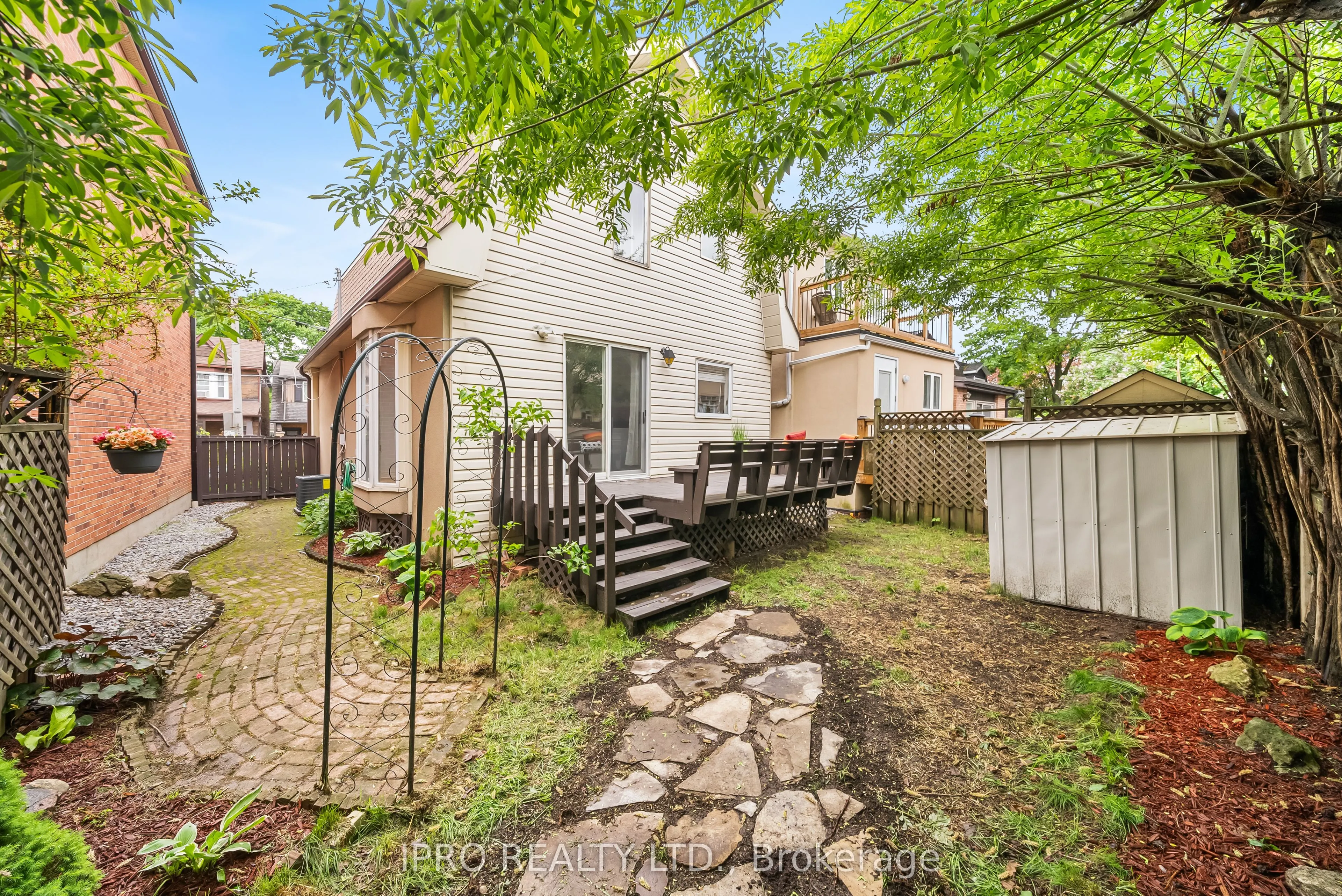 134 Helendale Avenue