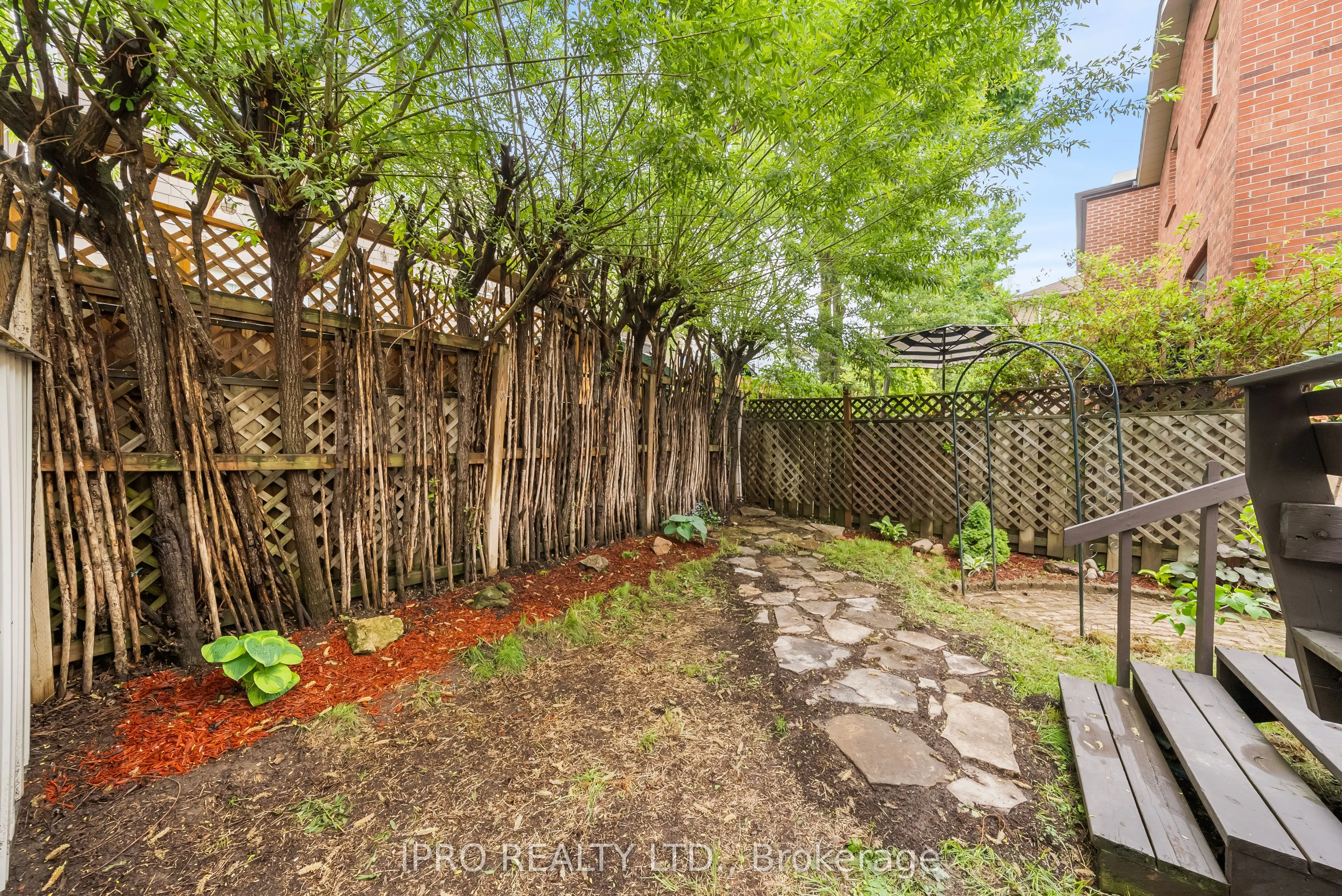 134 Helendale Avenue