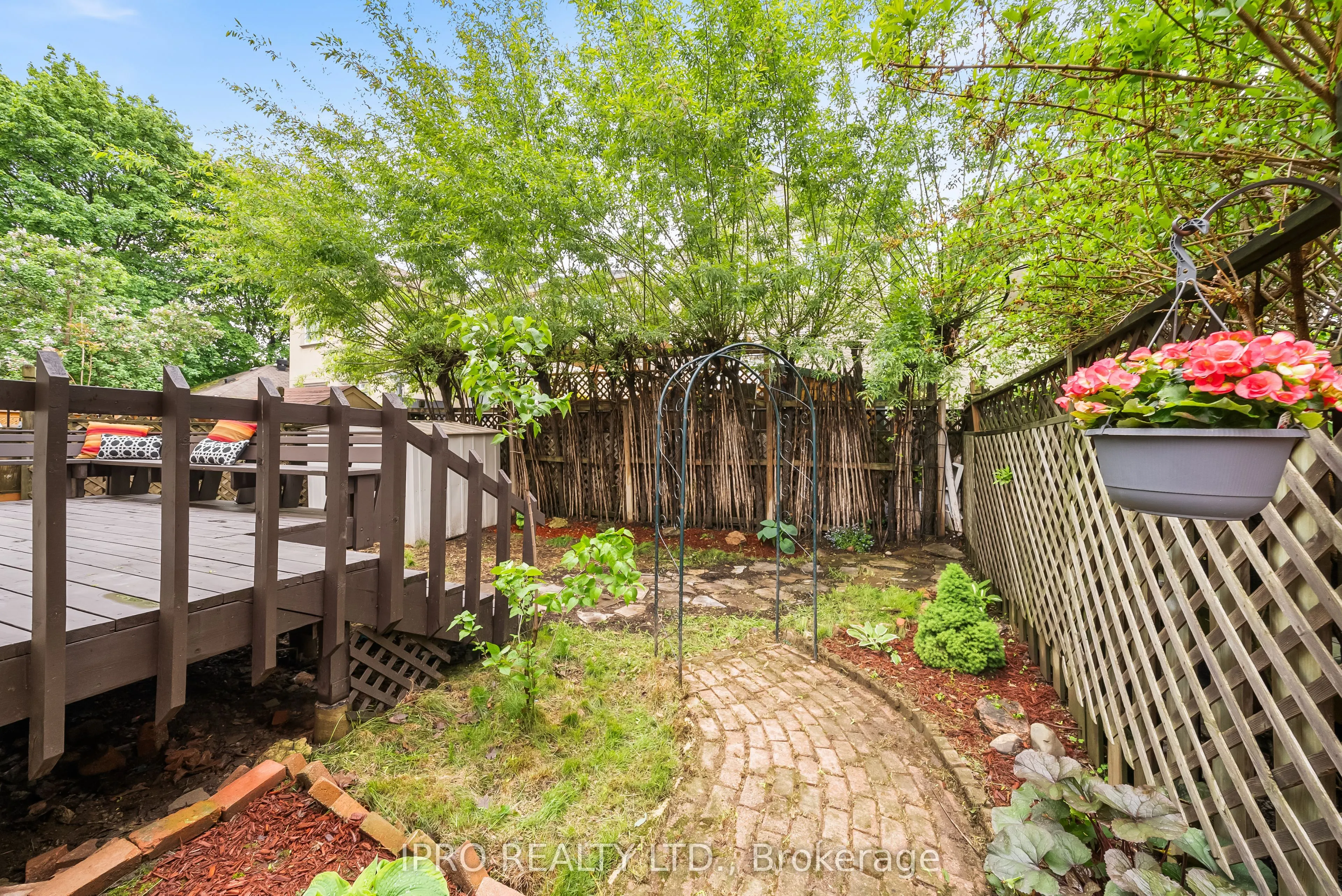 134 Helendale Avenue