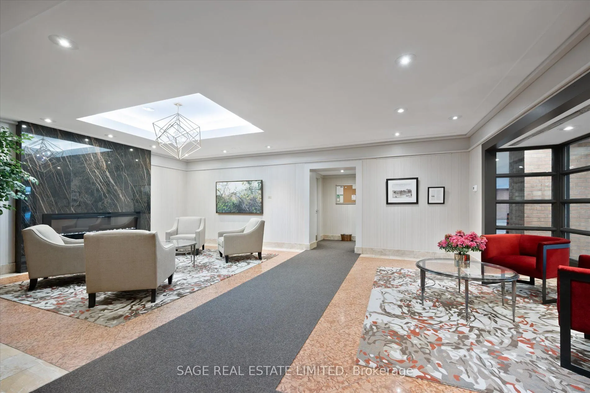 160 Frederick Street, #305