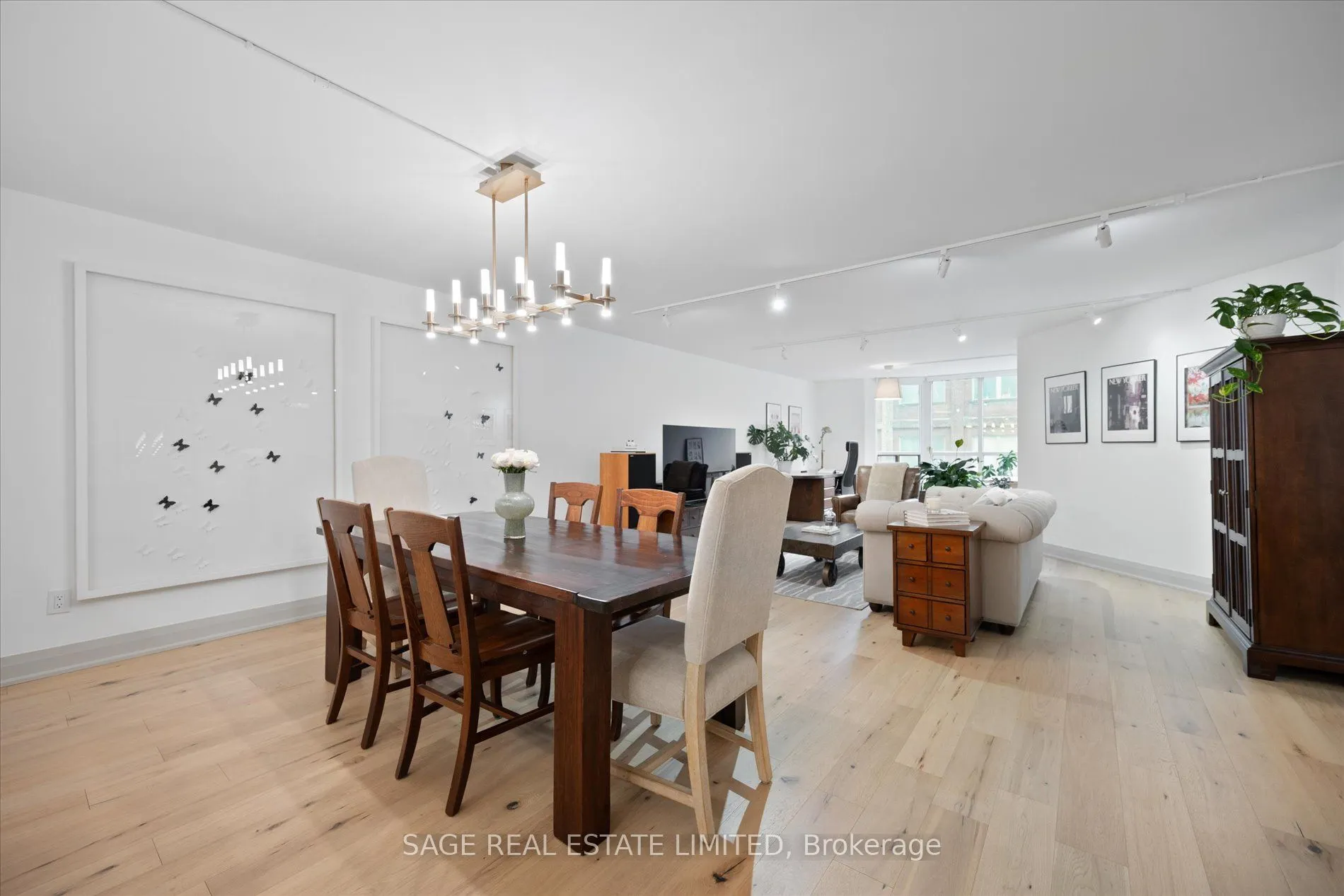 160 Frederick Street, #305