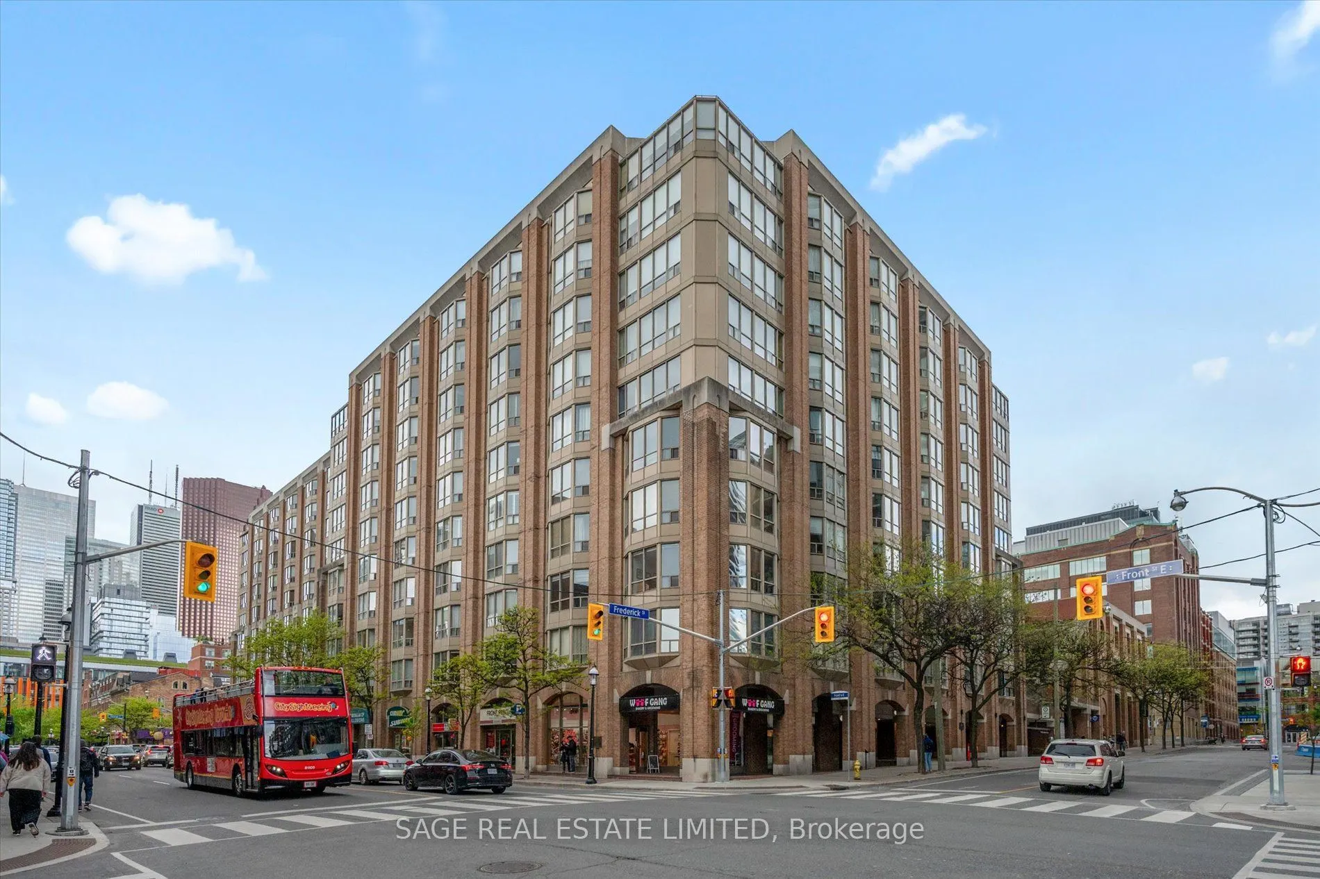 160 Frederick Street, #305
