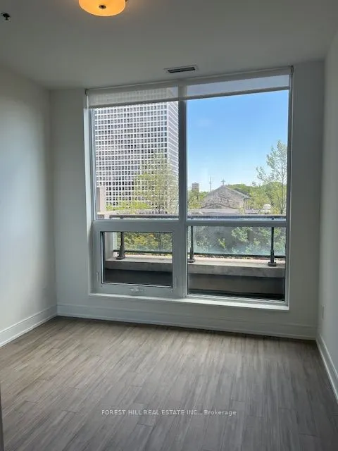 310 Tweedsmuir Avenue, #311