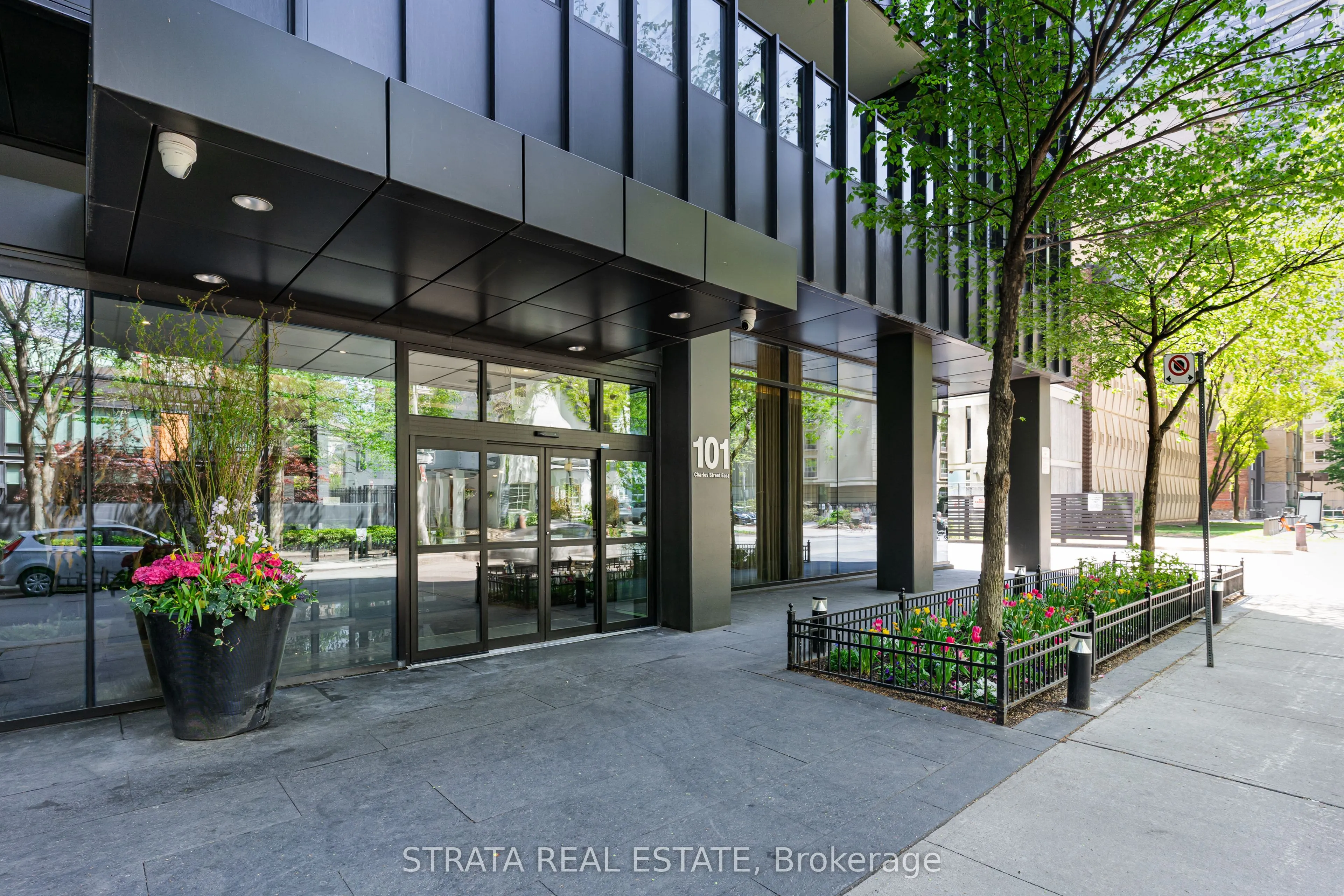101 Charles Street E #4608