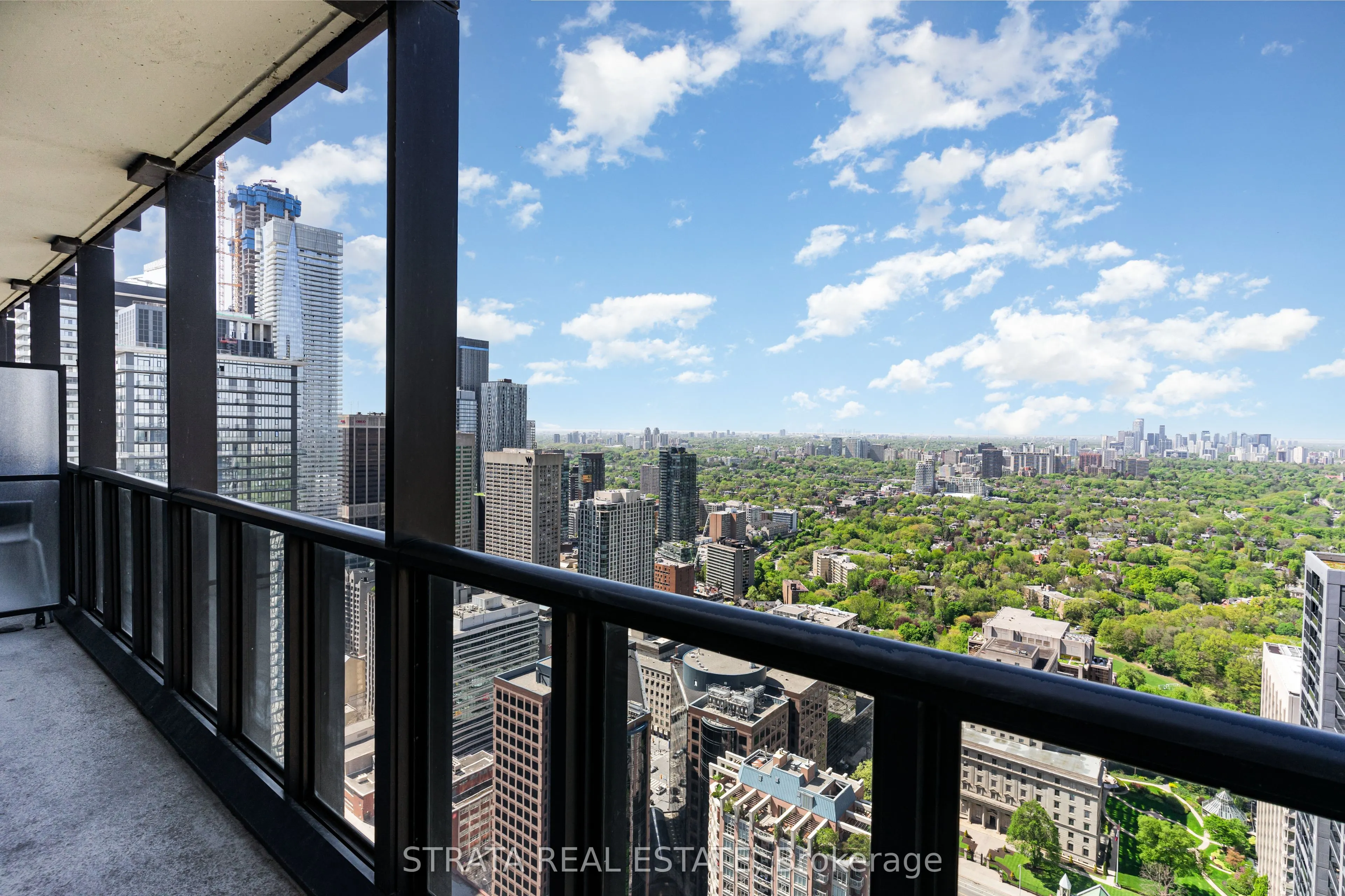 101 Charles Street E #4608