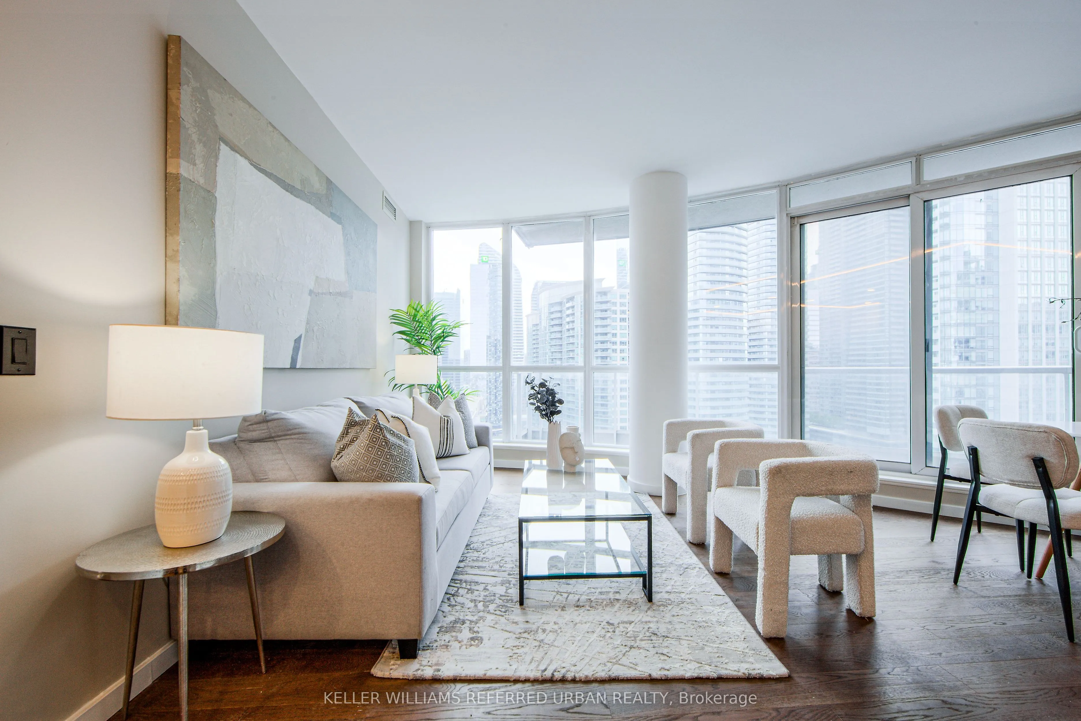 218 Queens Quay W, #2501