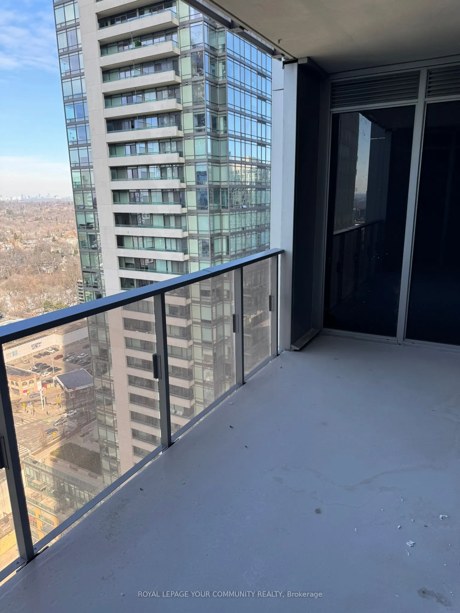 11 Yorkville Avenue, #2204