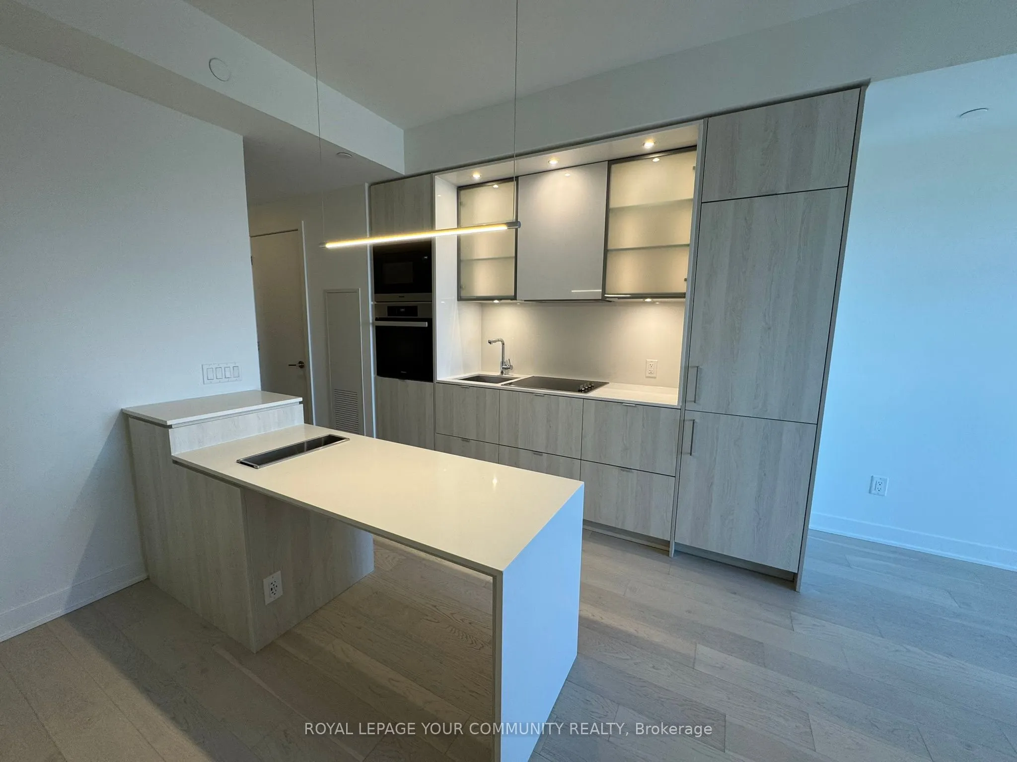 11 Yorkville Avenue, #2204