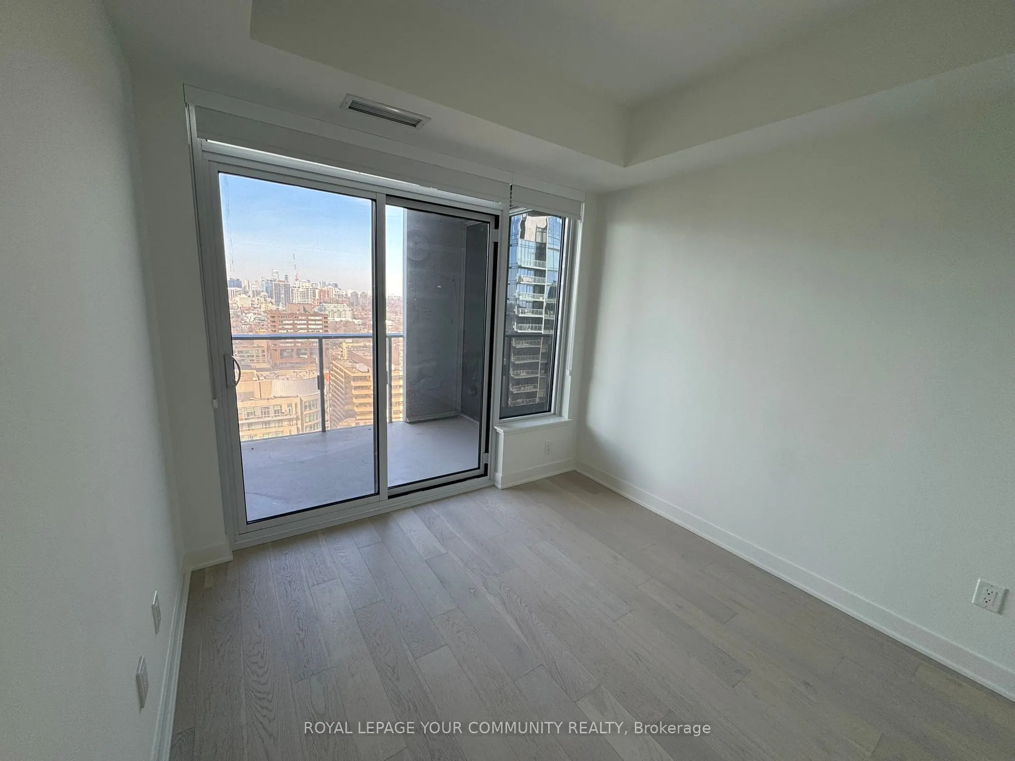 11 Yorkville Avenue, #2204