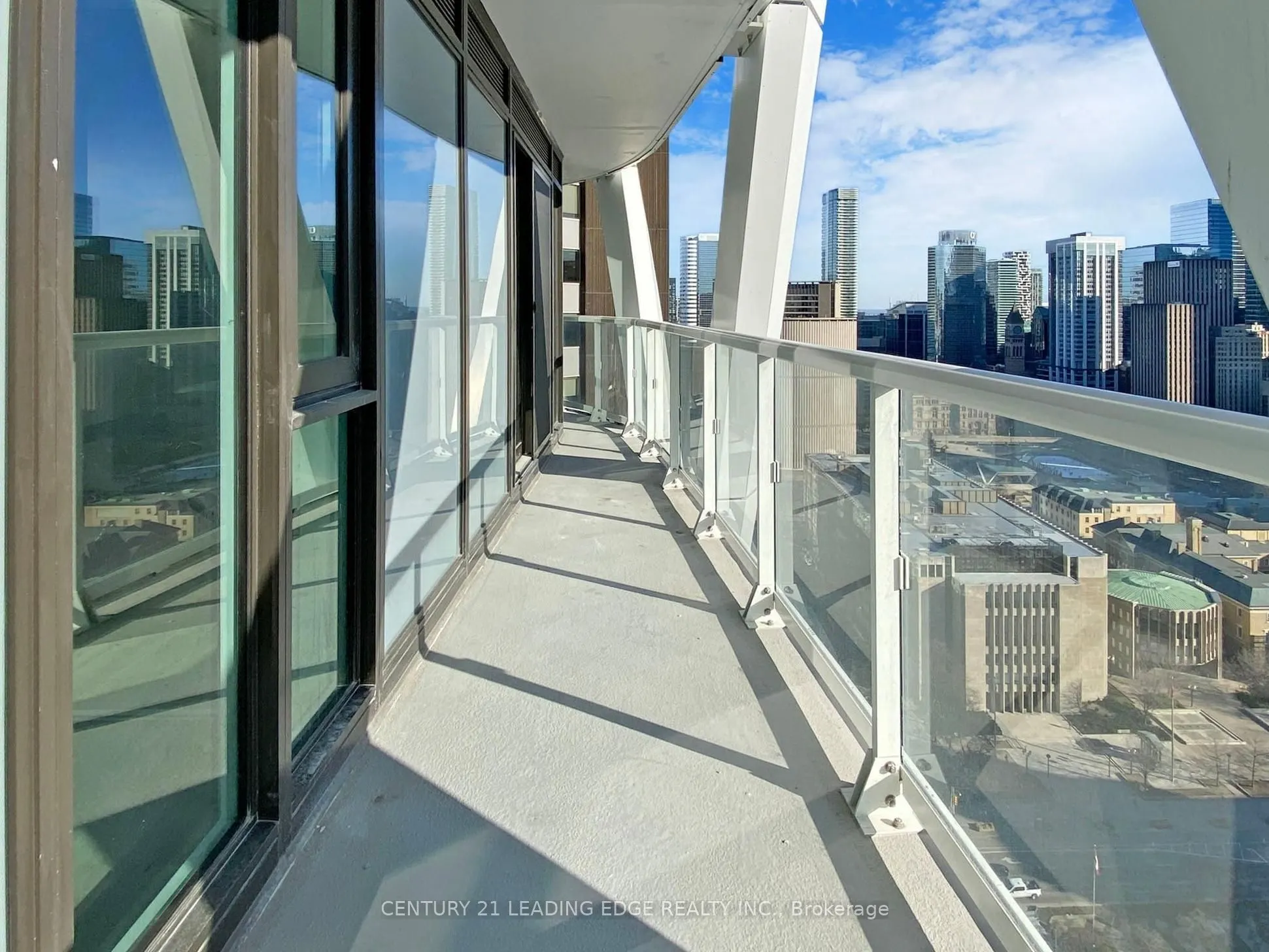 230 Simcoe Street, #2214