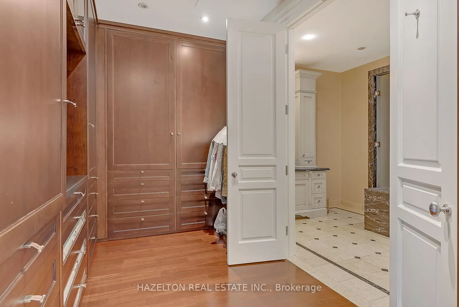 118 Yorkville Avenue, #601