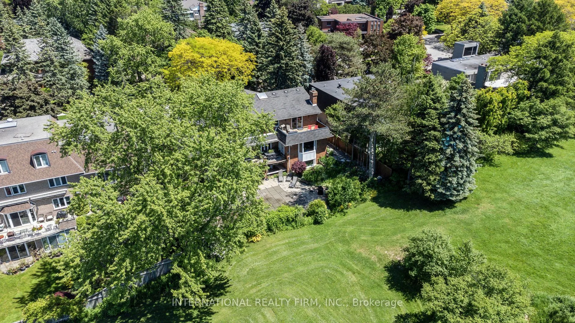 6 Penwood Crescent