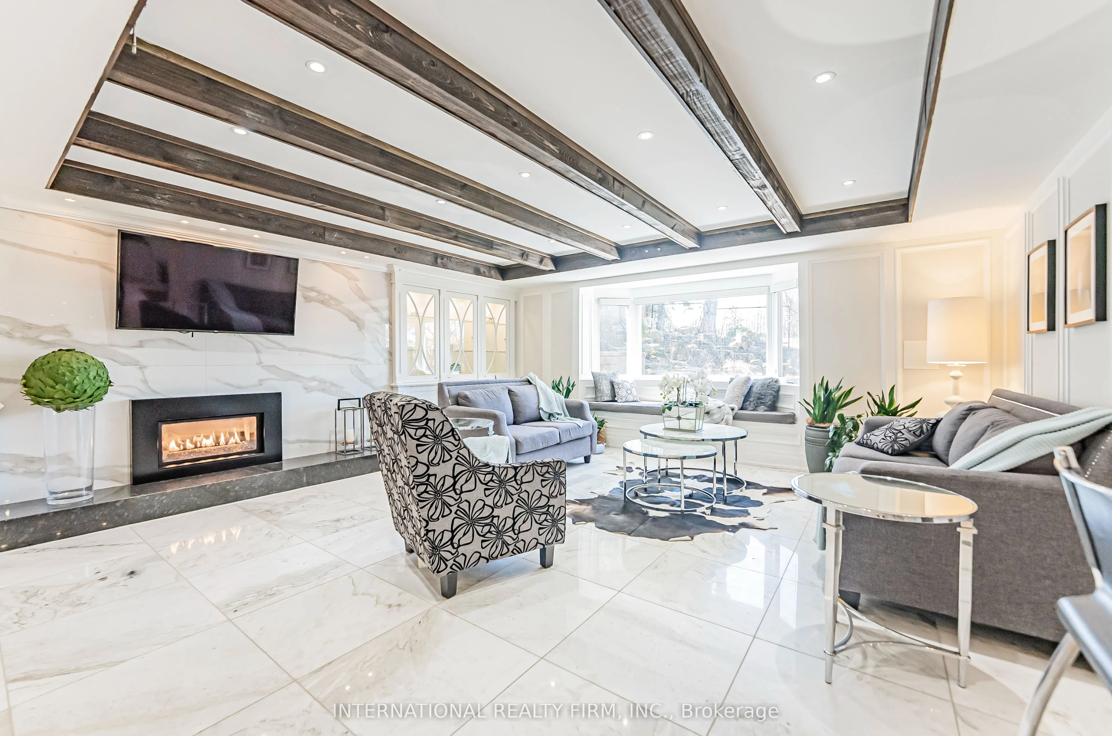 6 Penwood Crescent
