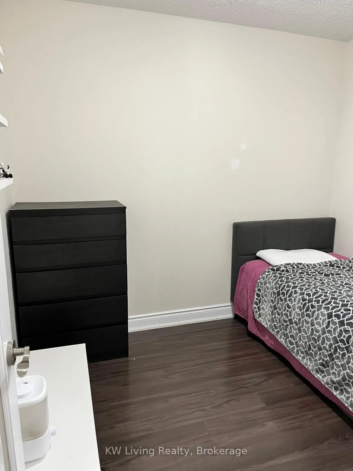 15 Greenview Avenue, #1502