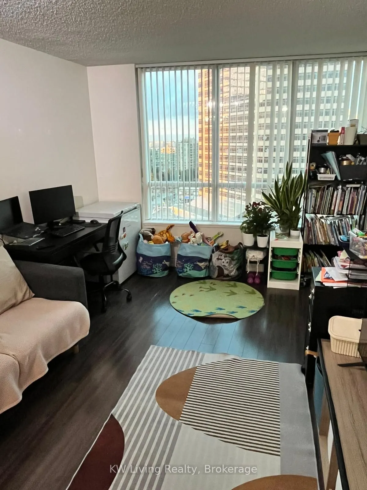 15 Greenview Avenue, #1502