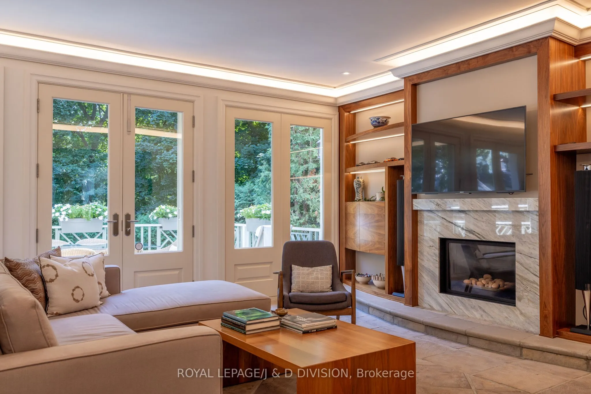 12 Forest Glen Crescent