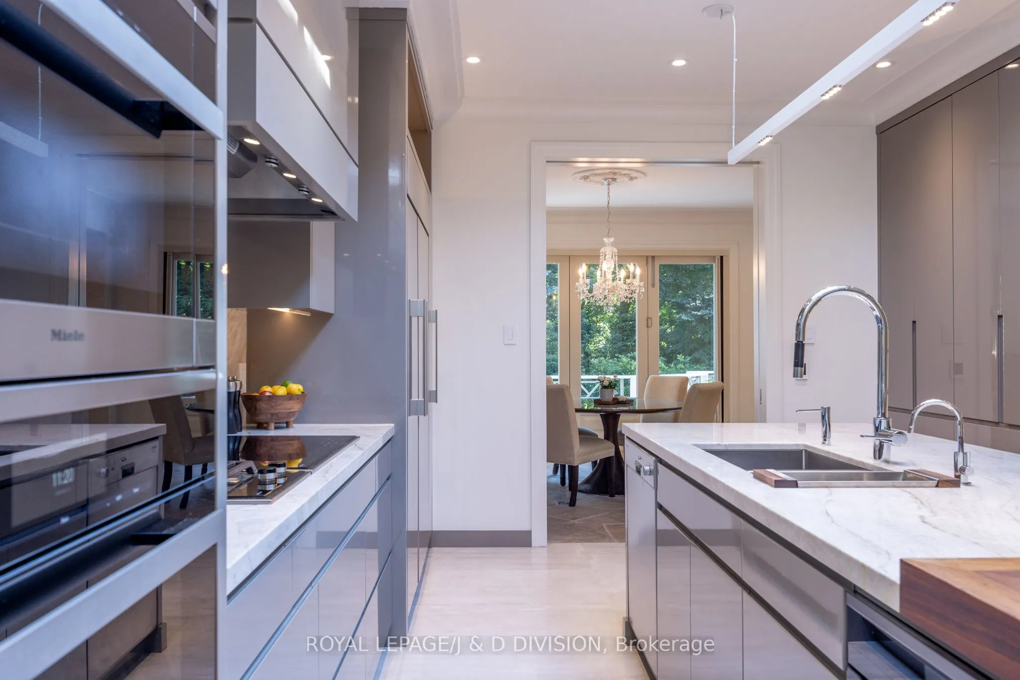 12 Forest Glen Crescent