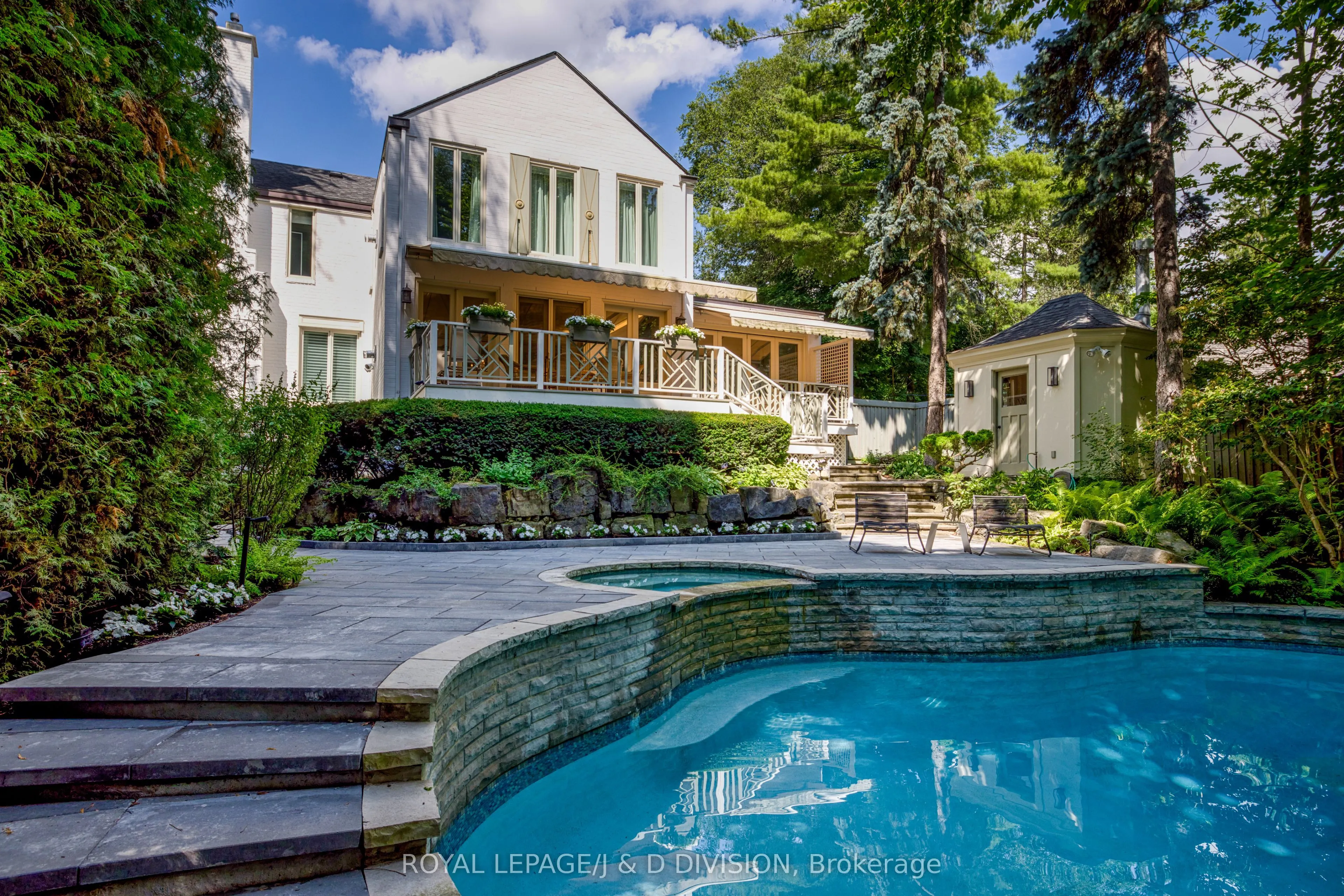 12 Forest Glen Crescent