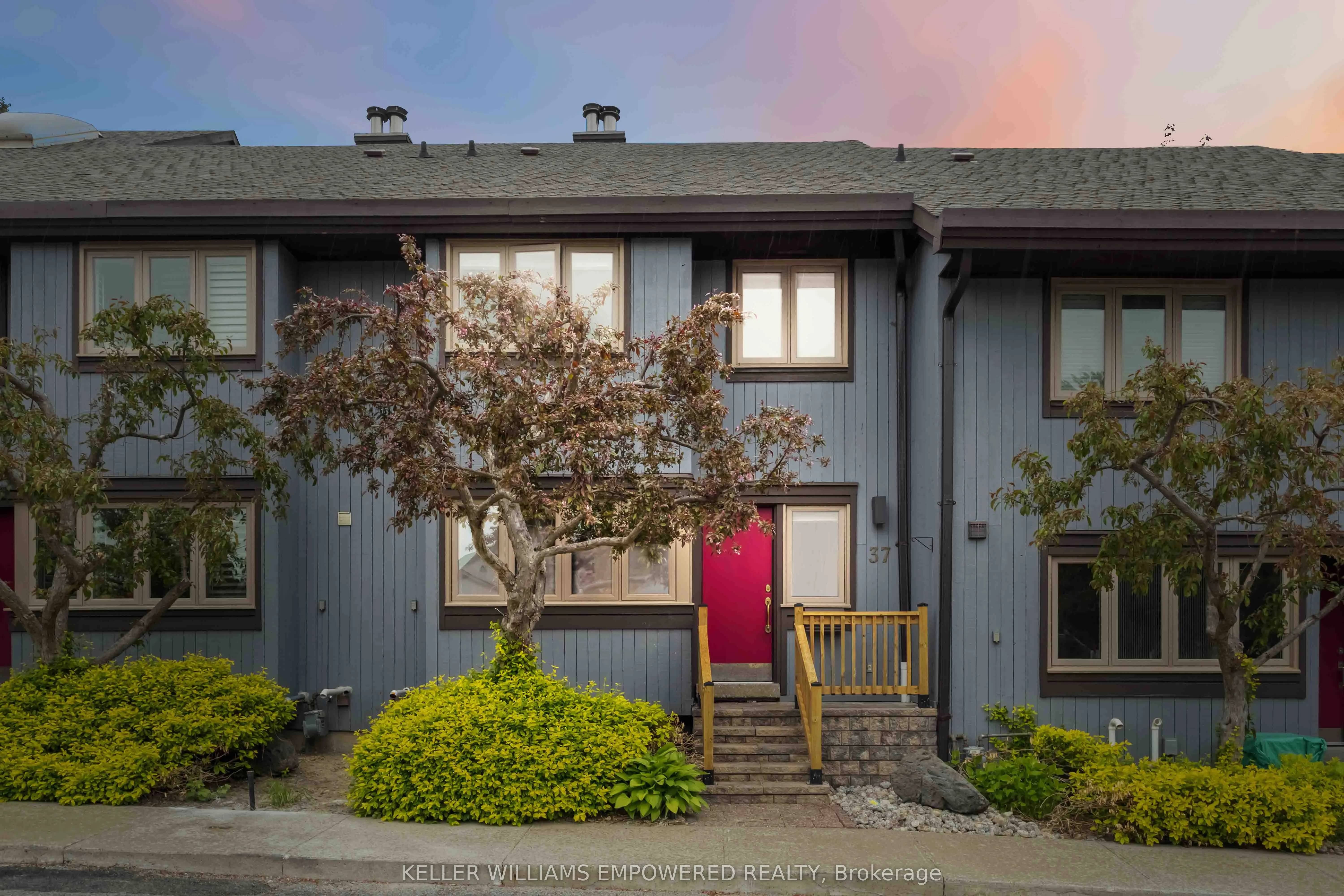 37 Rainbow Creekway, #19