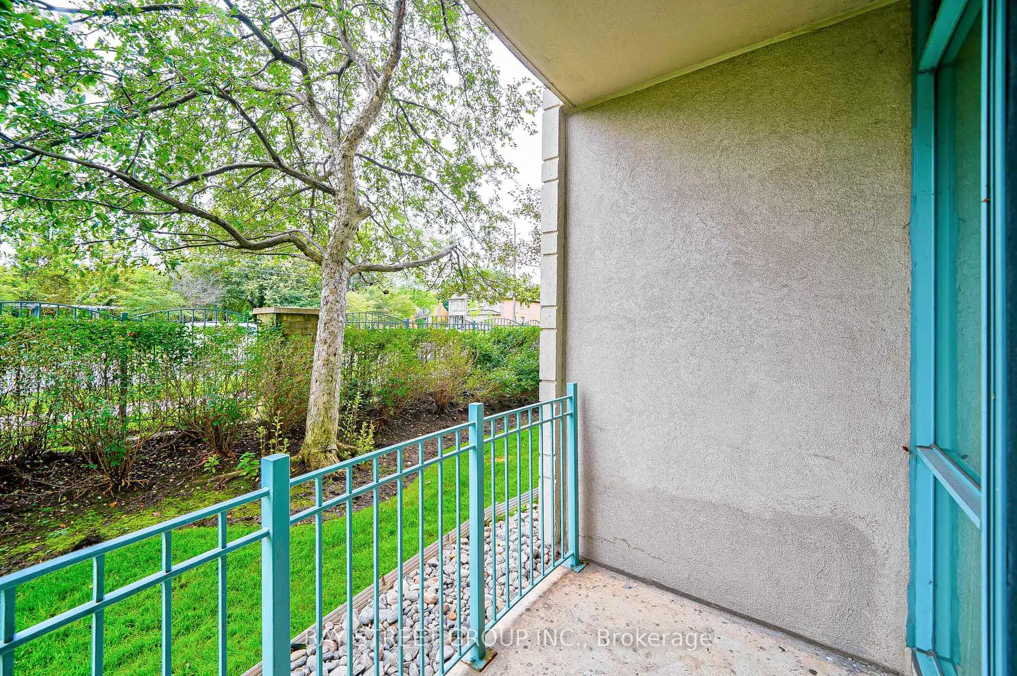 18 Pemberton Avenue, #106