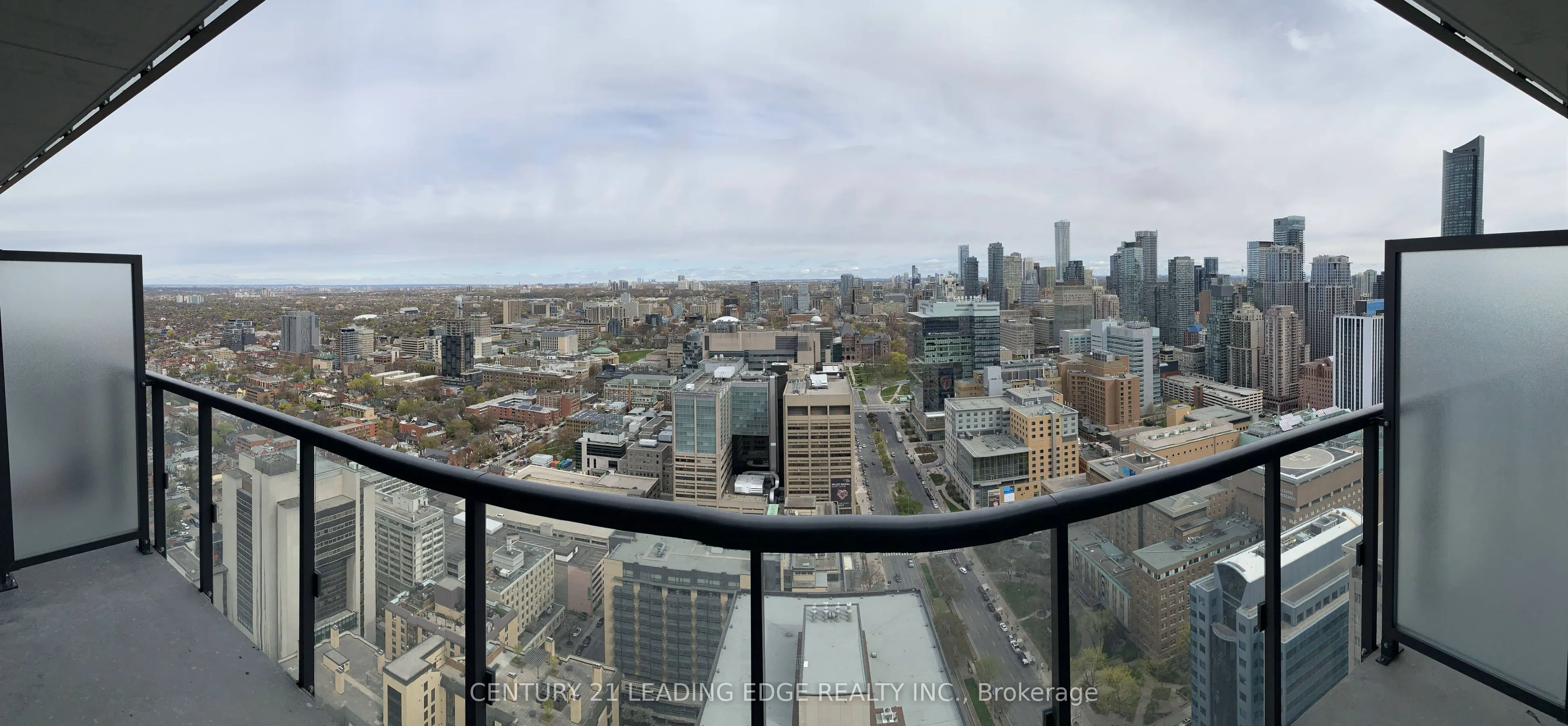 488 University Avenue, #3301