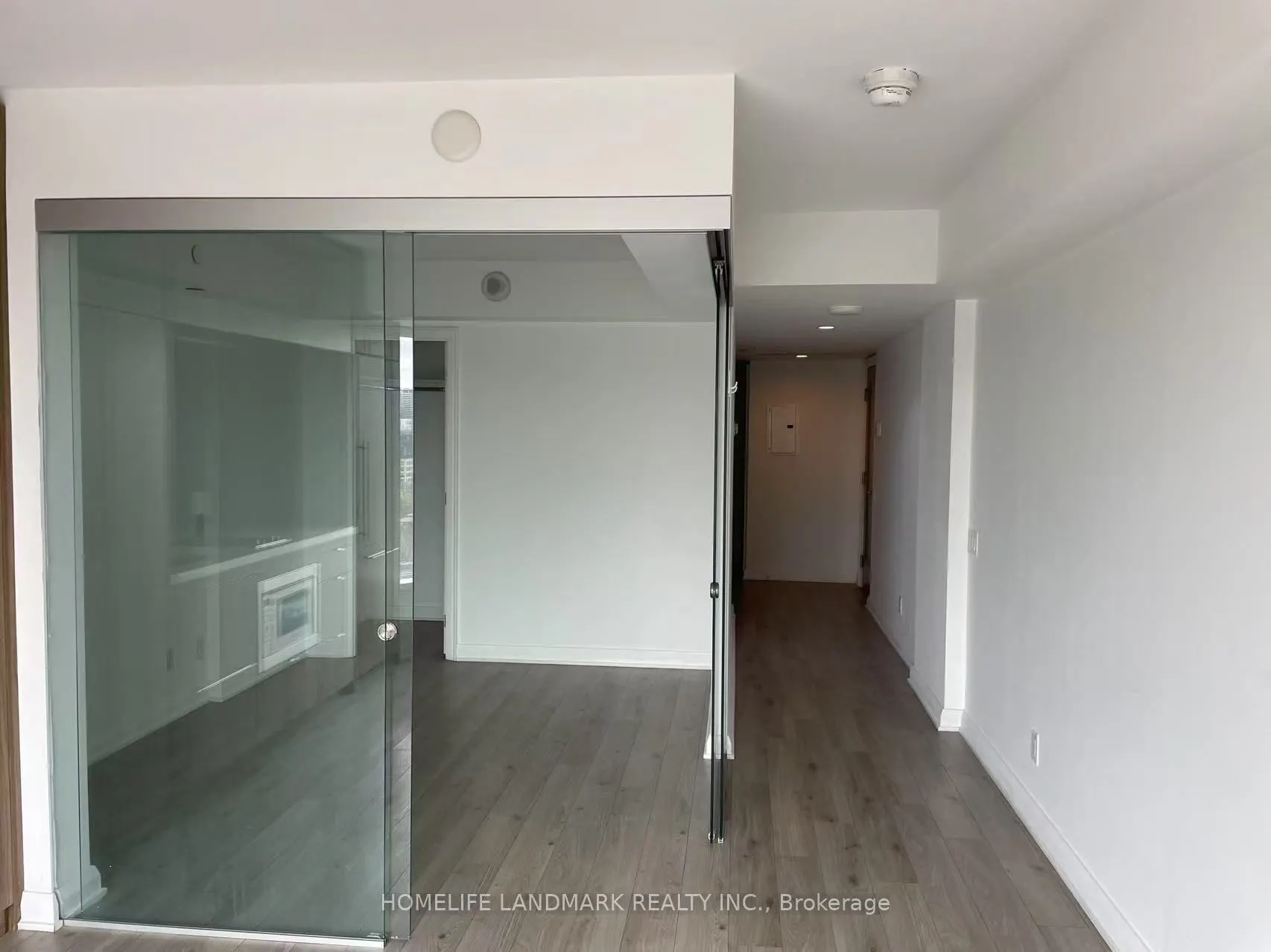 155 Yorkville Avenue, #1920