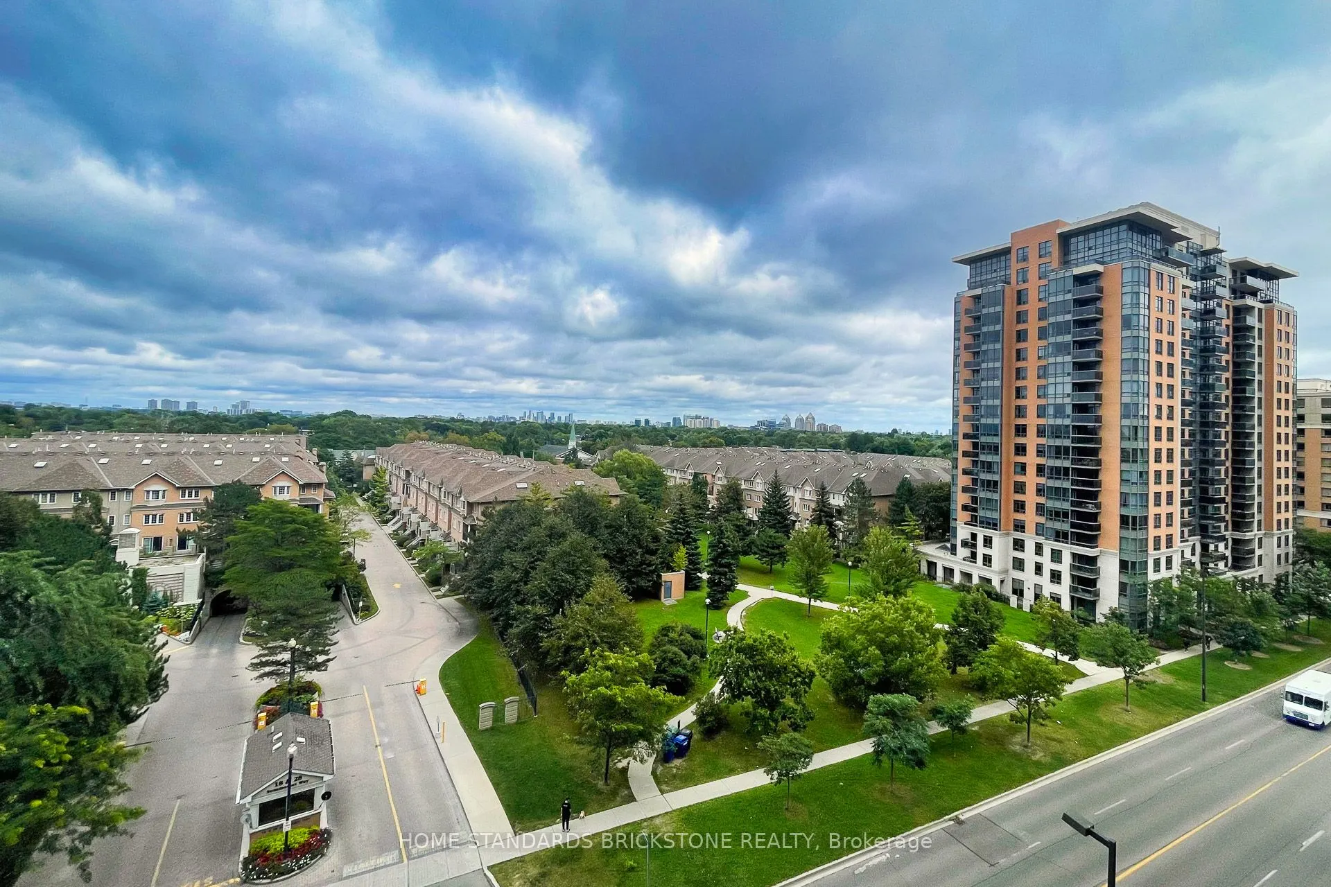 10 Northtown Way, #713