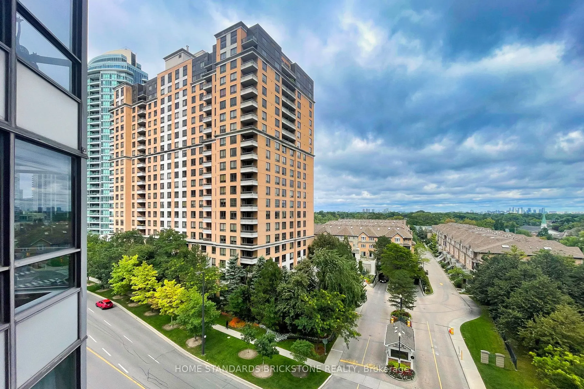 10 Northtown Way, #713