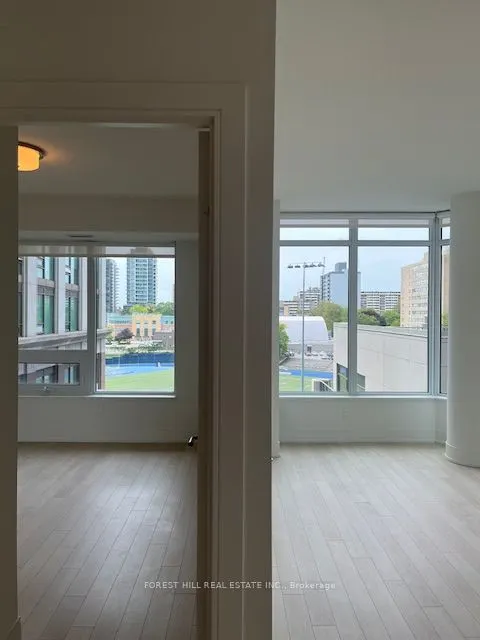 310 Tweedsmuir Avenue, #402