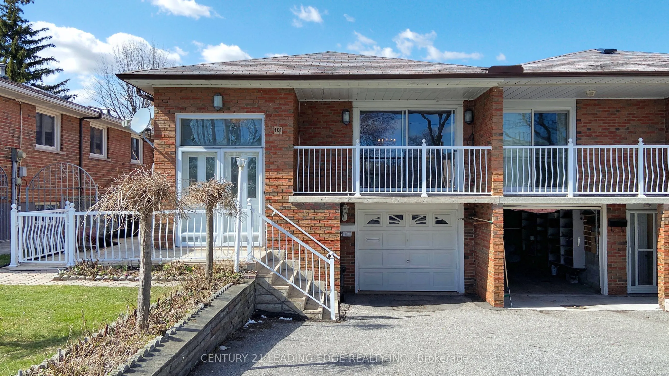 101 Pindar Crescent