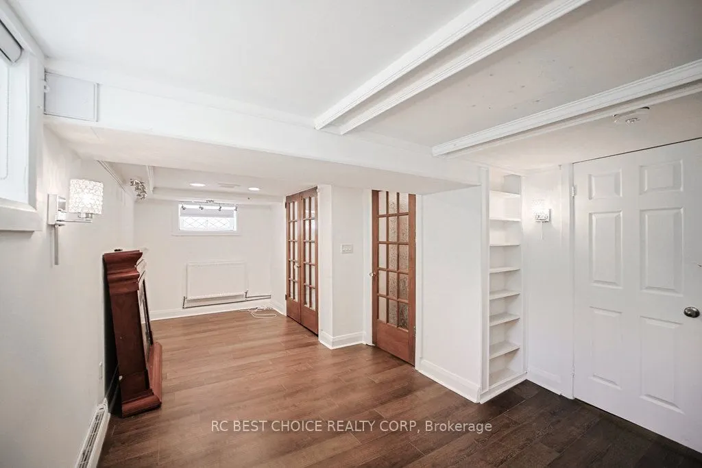 29 Whitehall Road