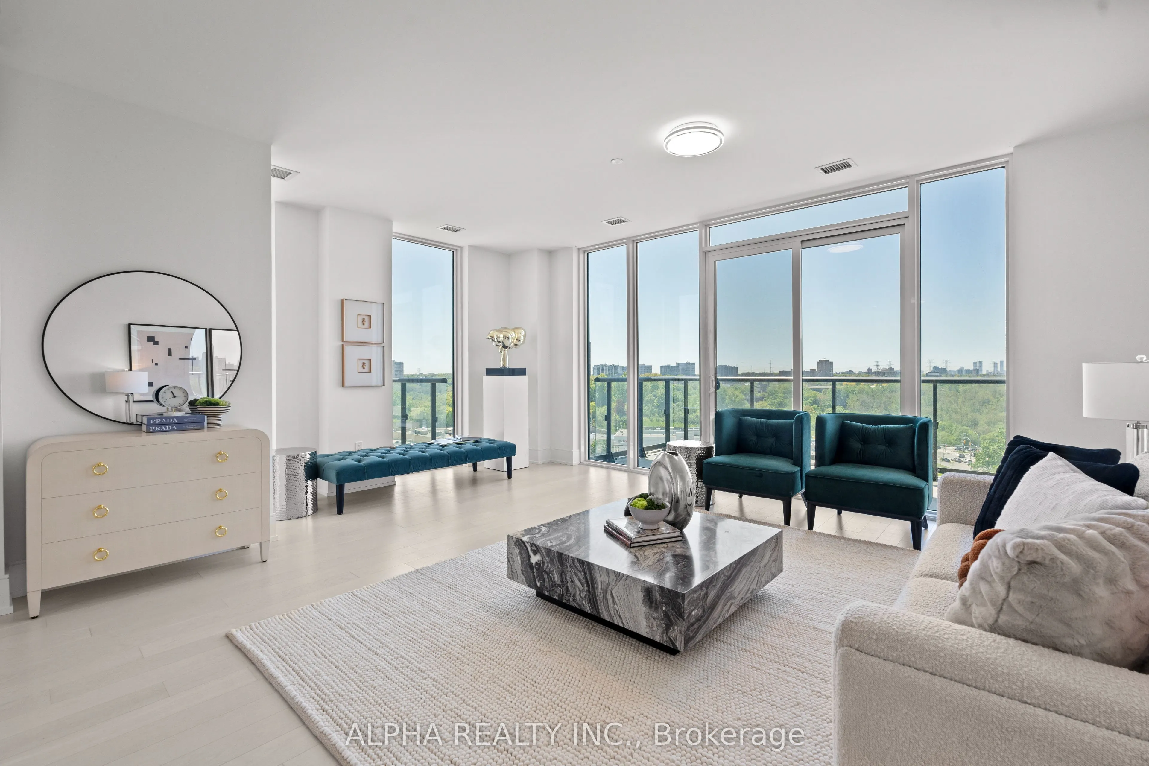 10 Inn On The Park Drive, #709