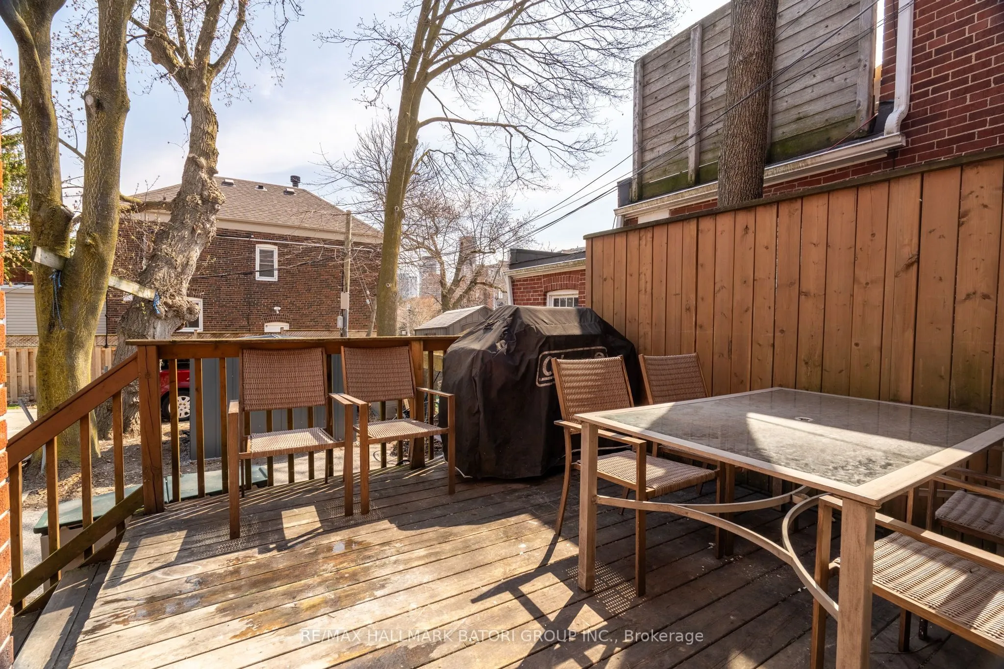 1119 Avenue Road