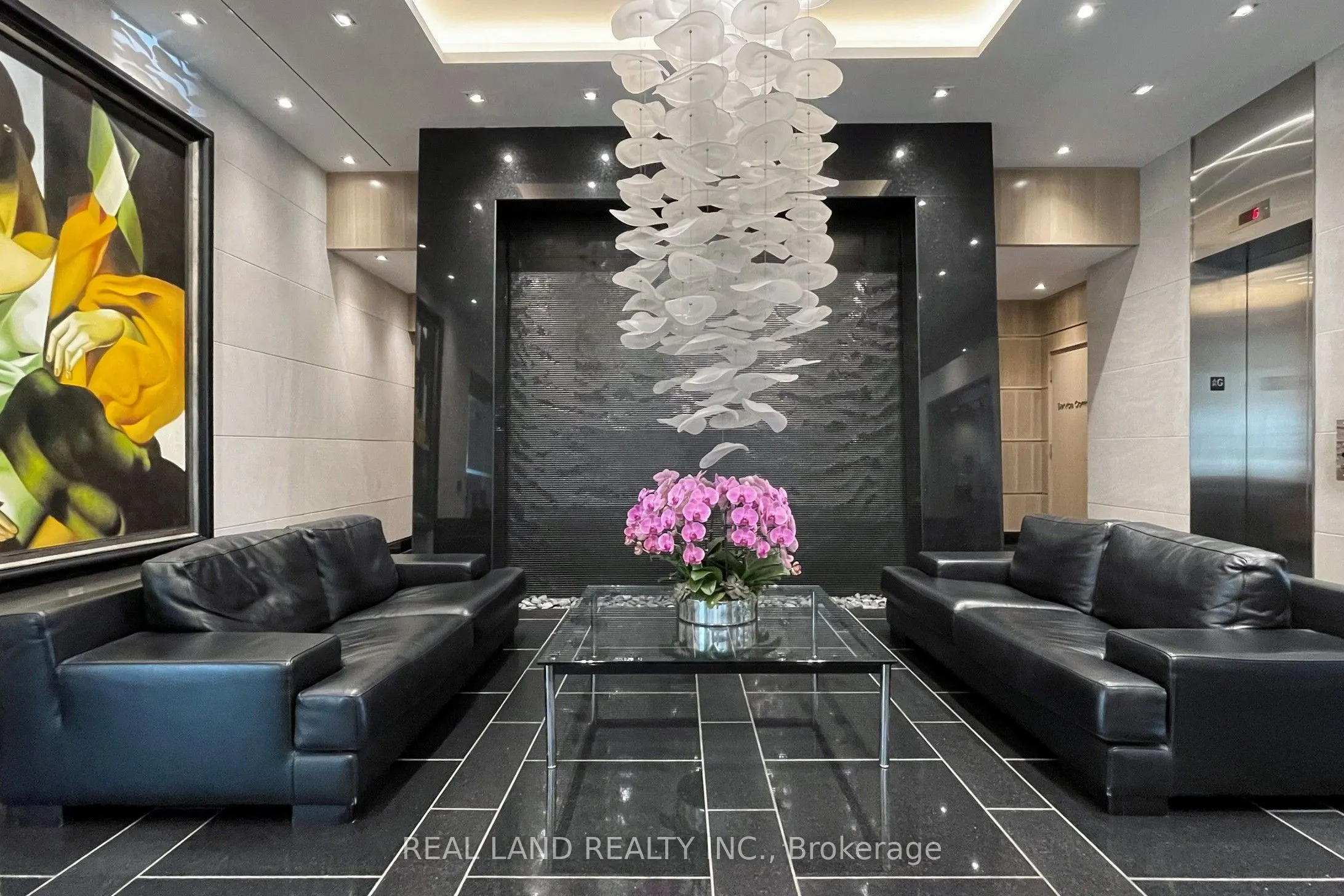 206 Bloor Street W, #1001