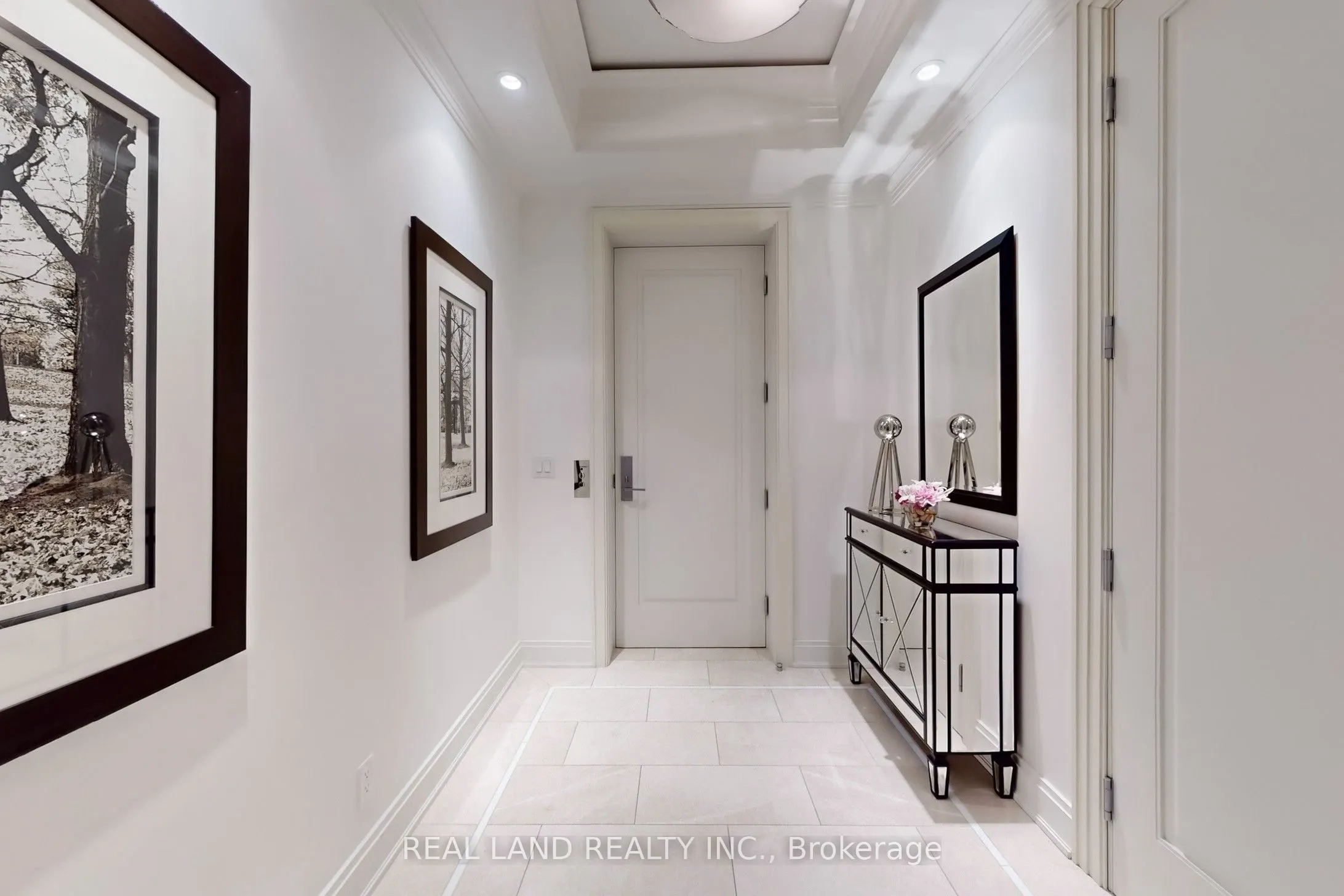 206 Bloor Street W, #1001