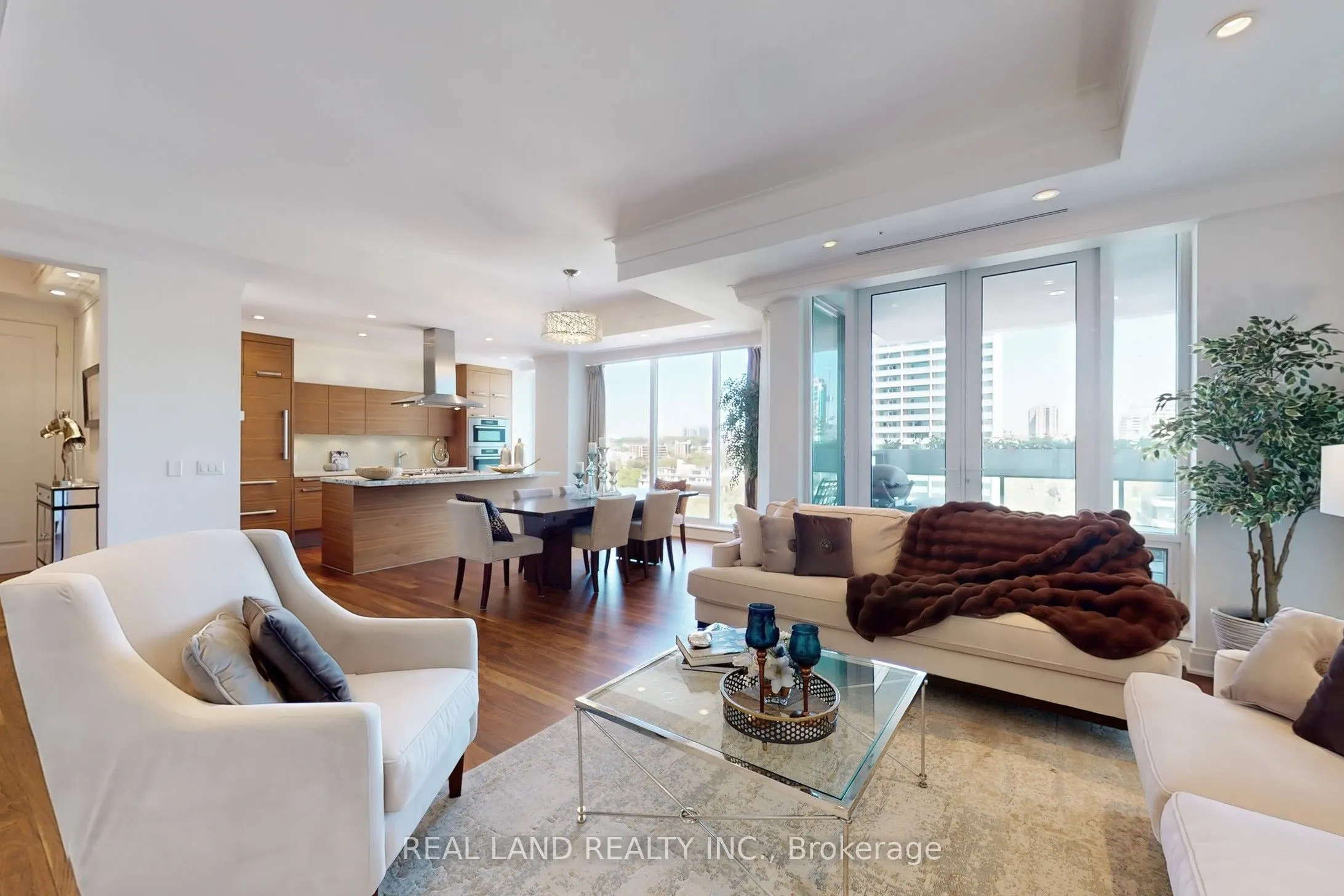 206 Bloor Street W, #1001